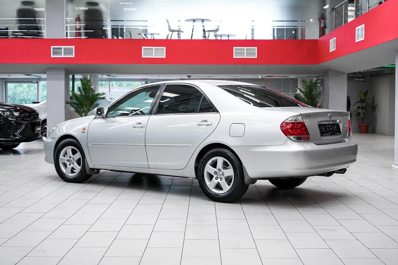 Toyota Camry 2004, серебряный, ДЦ Орехово