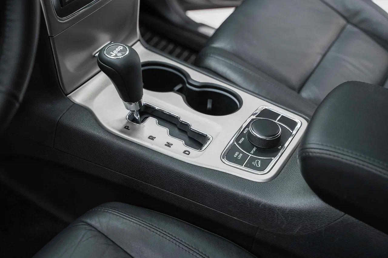 Jeep Grand Cherokee 2012, серый, ДЦ Орехово