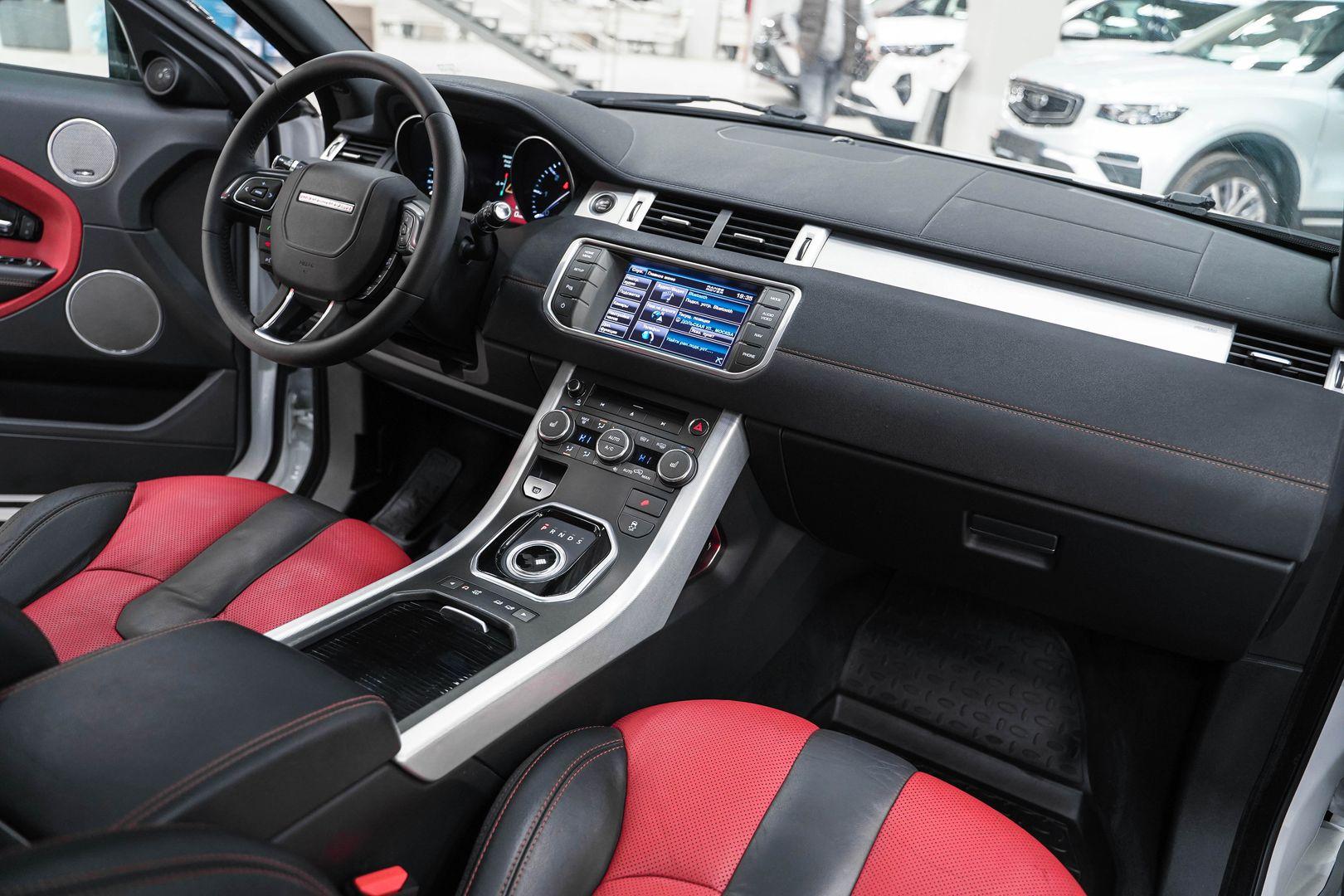 Land Rover Range Rover Evoque 2012, белый, ДЦ Орехово