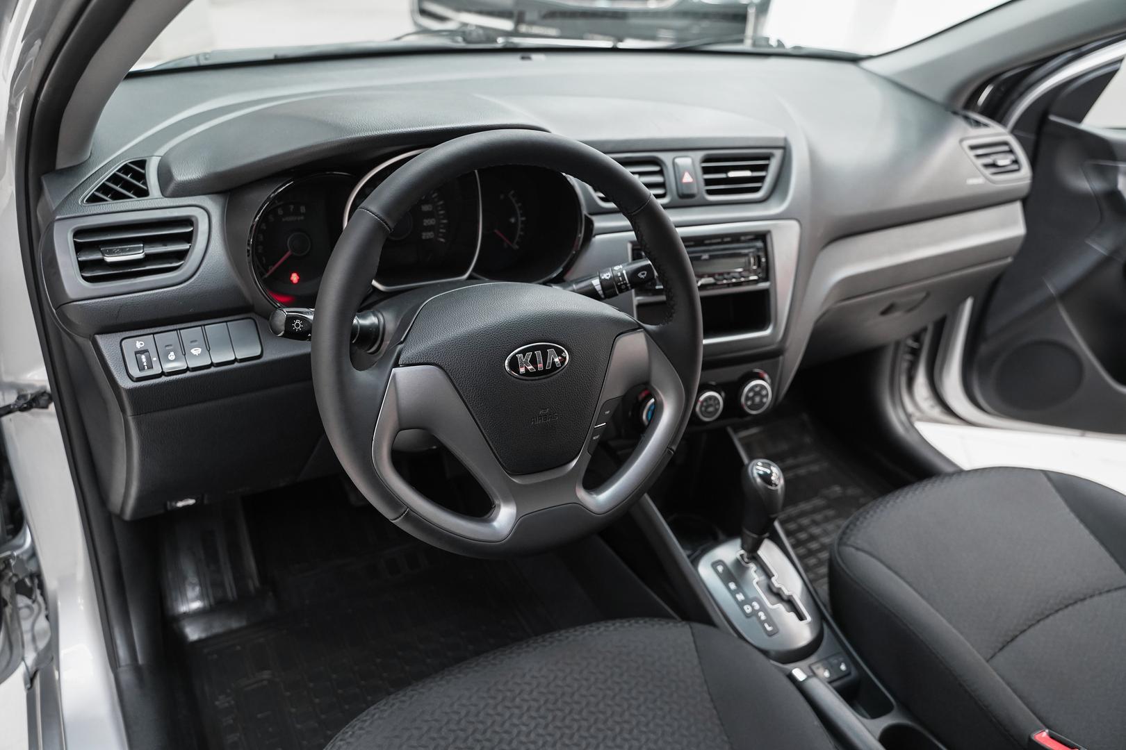 Kia Rio 2015, серебряный, ДЦ Орехово