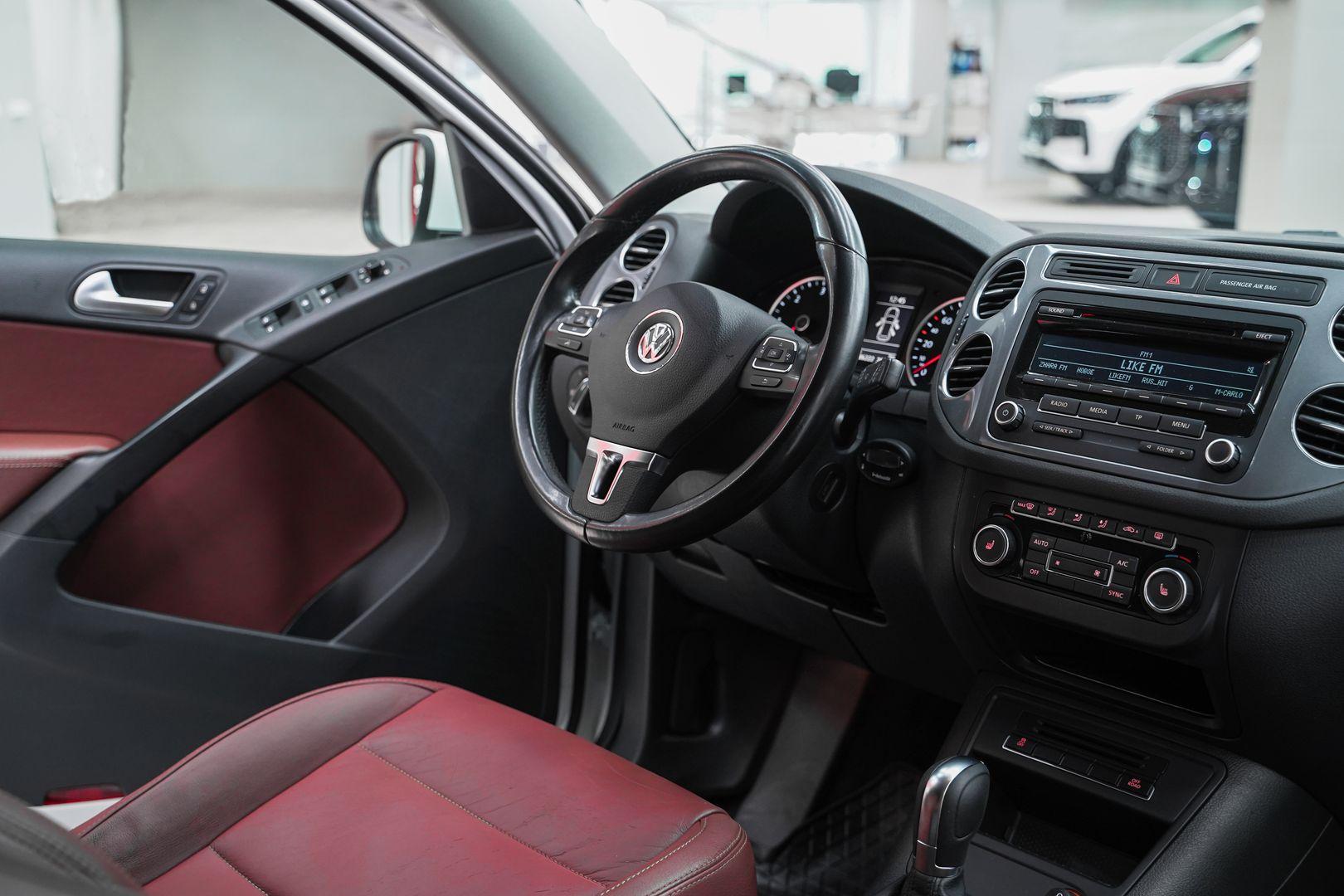 Volkswagen Tiguan 2014, белый, ДЦ Орехово