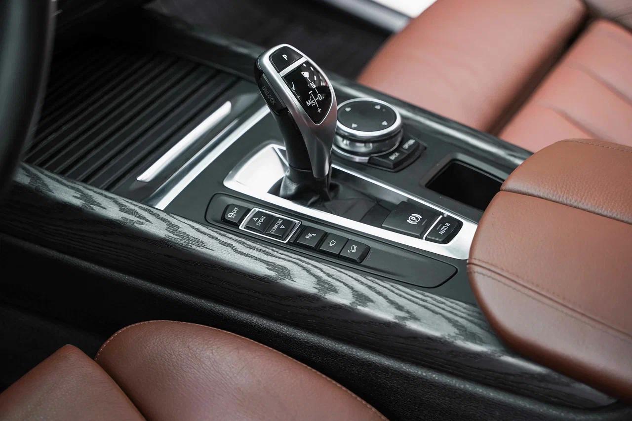 BMW X5 2015, белый, ДЦ Орехово
