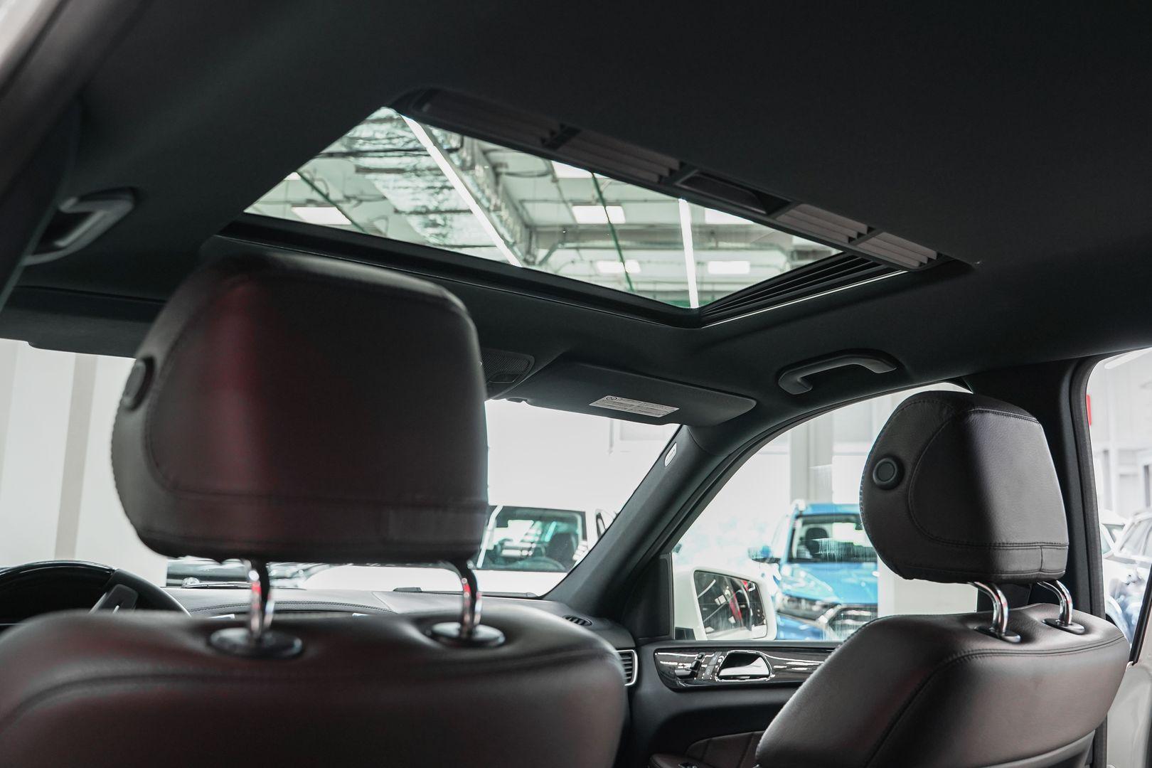 Mercedes-Benz GL-Класс 2013, белый, ДЦ Орехово