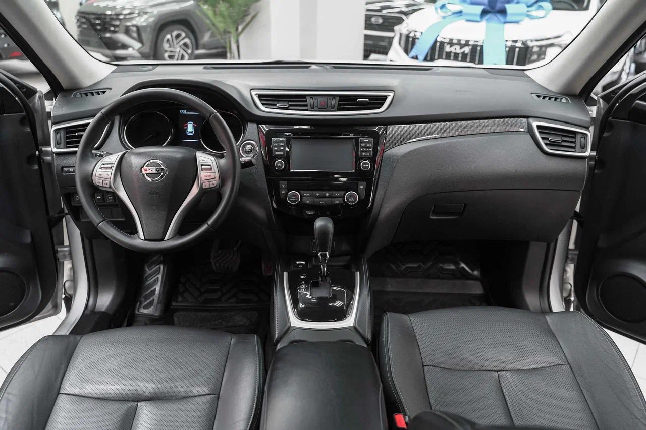 Nissan X-Trail 2016, серебряный, ДЦ Орехово