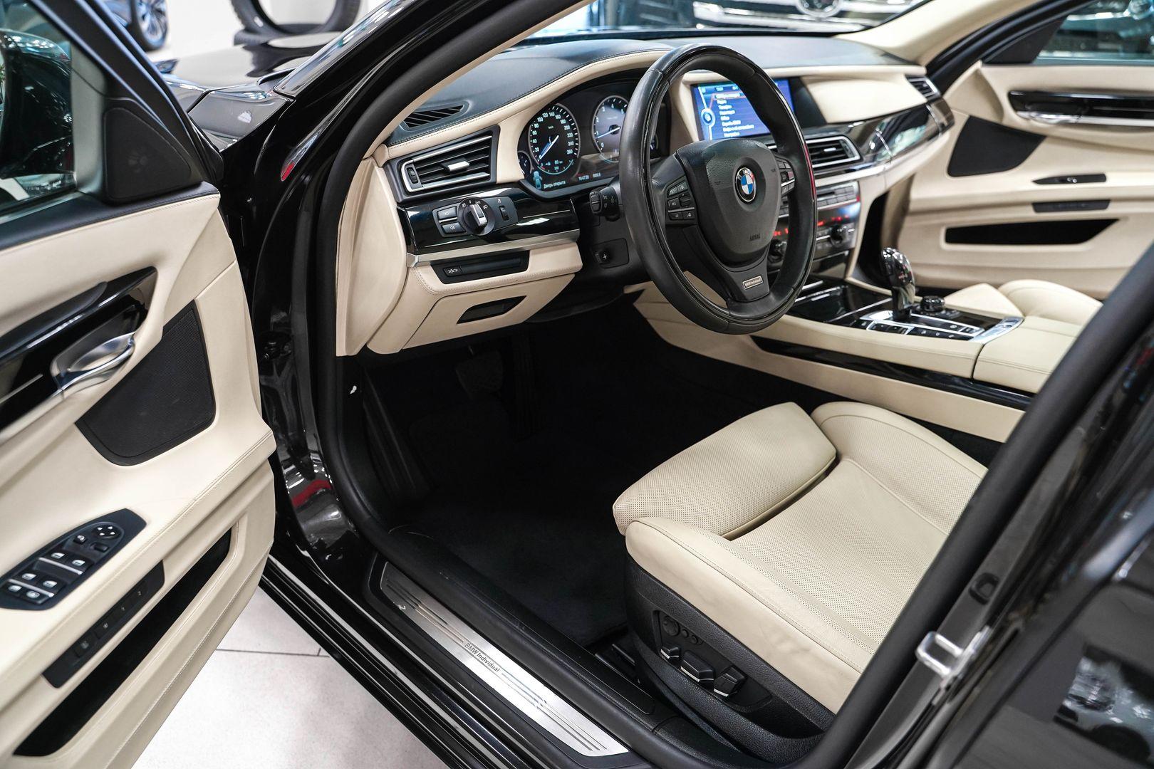 BMW 7 серии 2011, черный, ДЦ Орехово