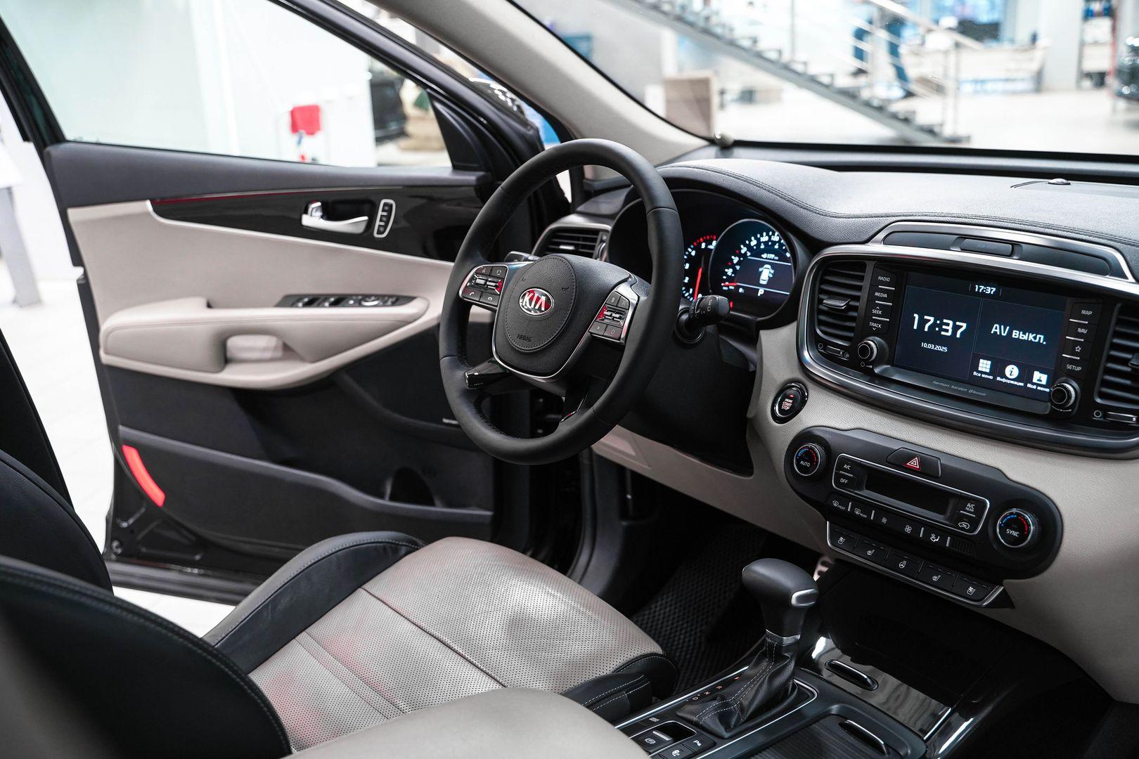Kia Sorento 2018, черный, ДЦ Орехово