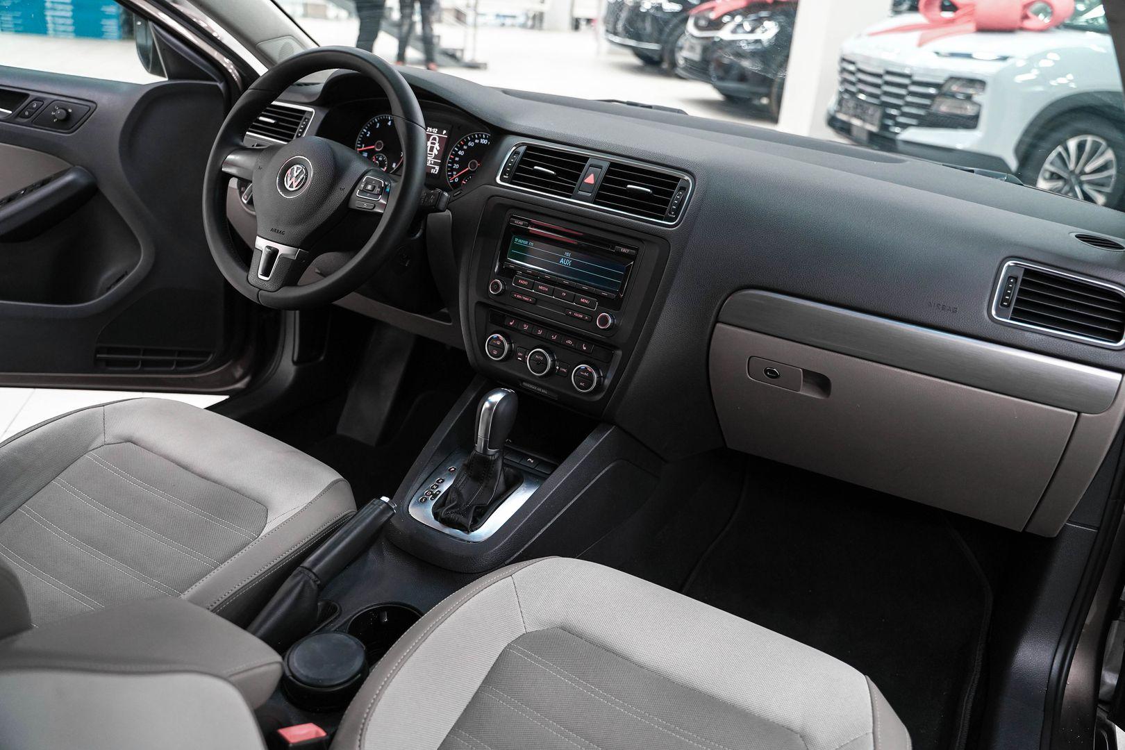 Volkswagen Jetta 2012, коричневый, ДЦ Орехово