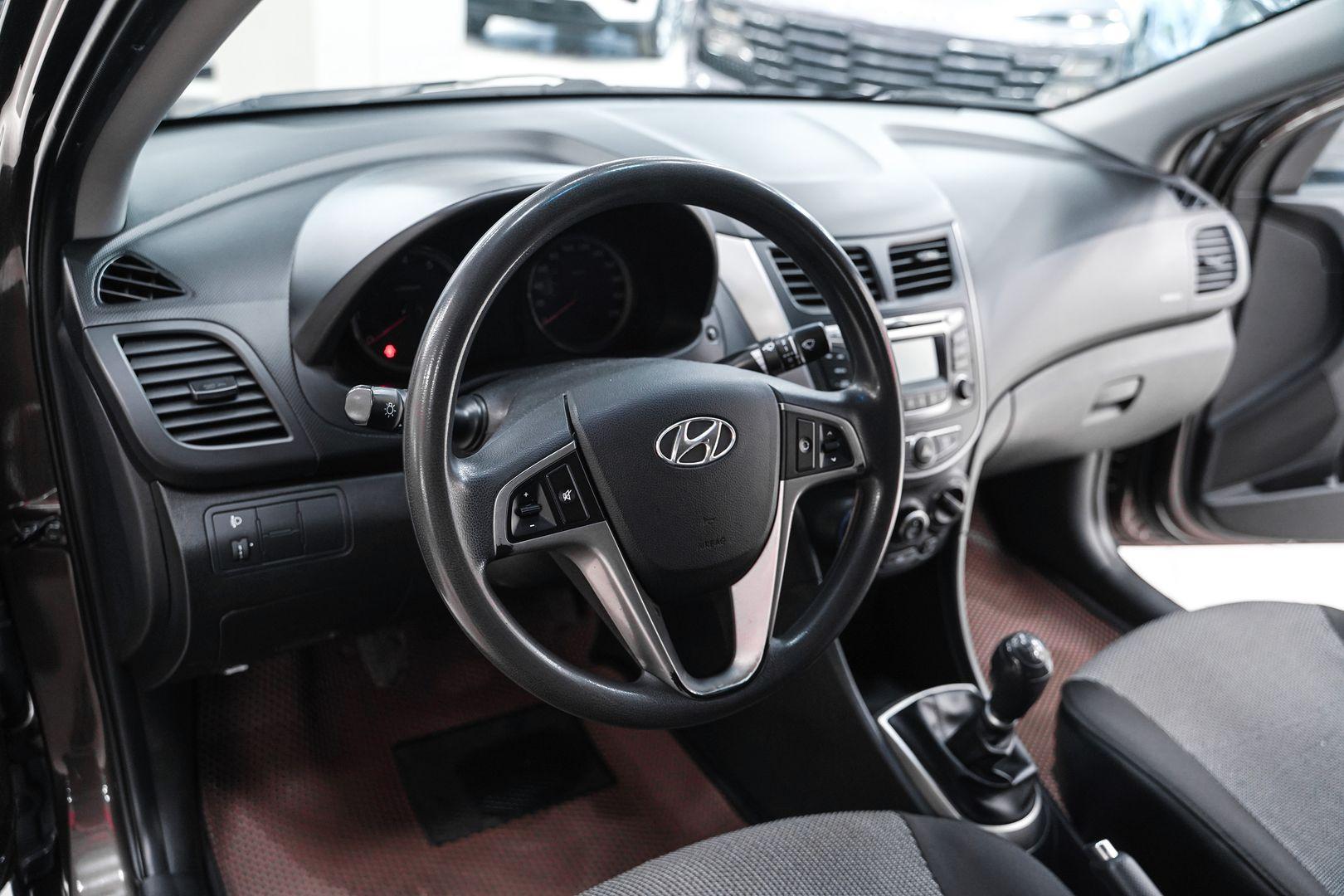 Hyundai Solaris 2014, коричневый, ДЦ Орехово