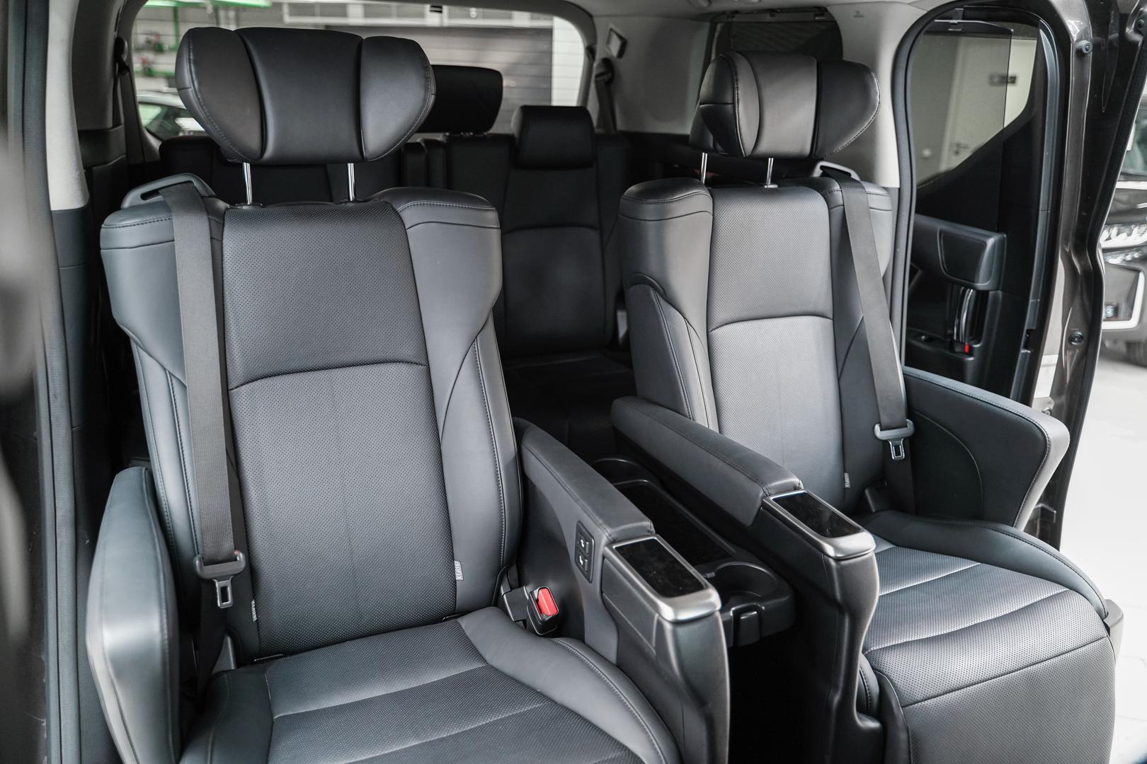 Toyota Alphard 2020, коричневый, ДЦ Орехово