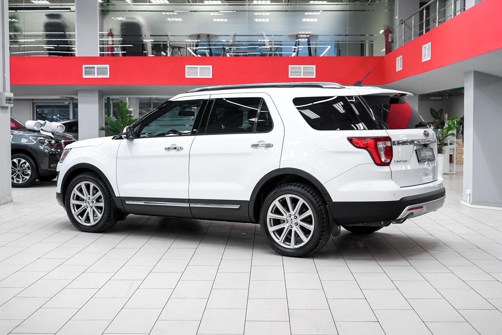 Ford Explorer 2017, белый, ДЦ Орехово