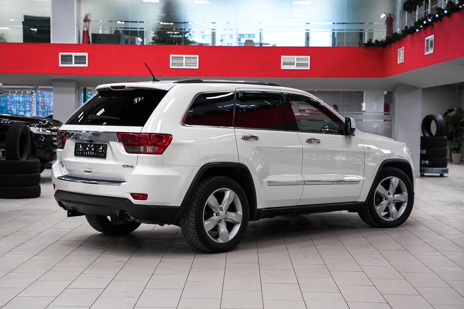 Jeep Grand Cherokee 2012, белый, ДЦ Орехово