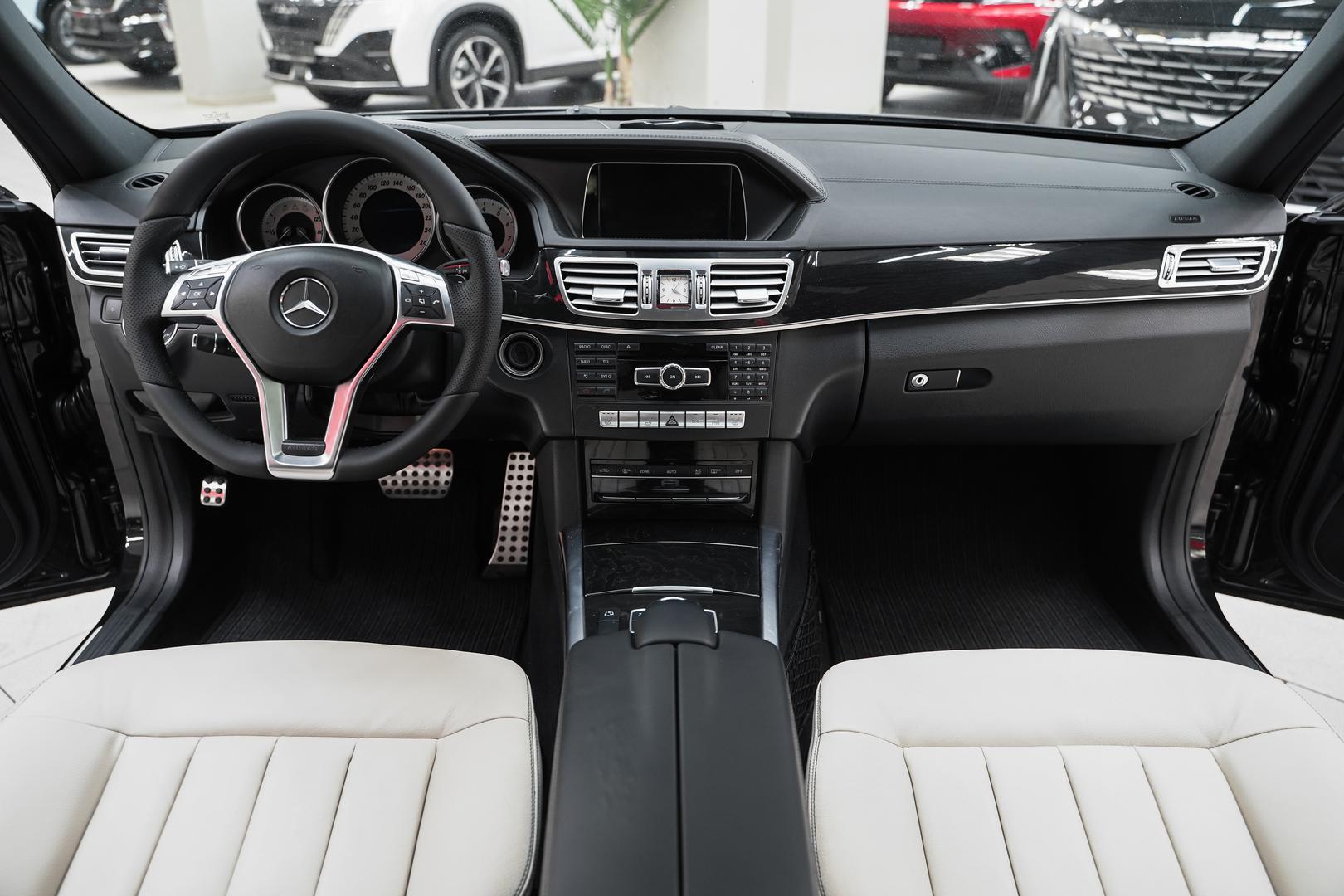 Mercedes-Benz E-Класс 2014, черный, ДЦ Орехово