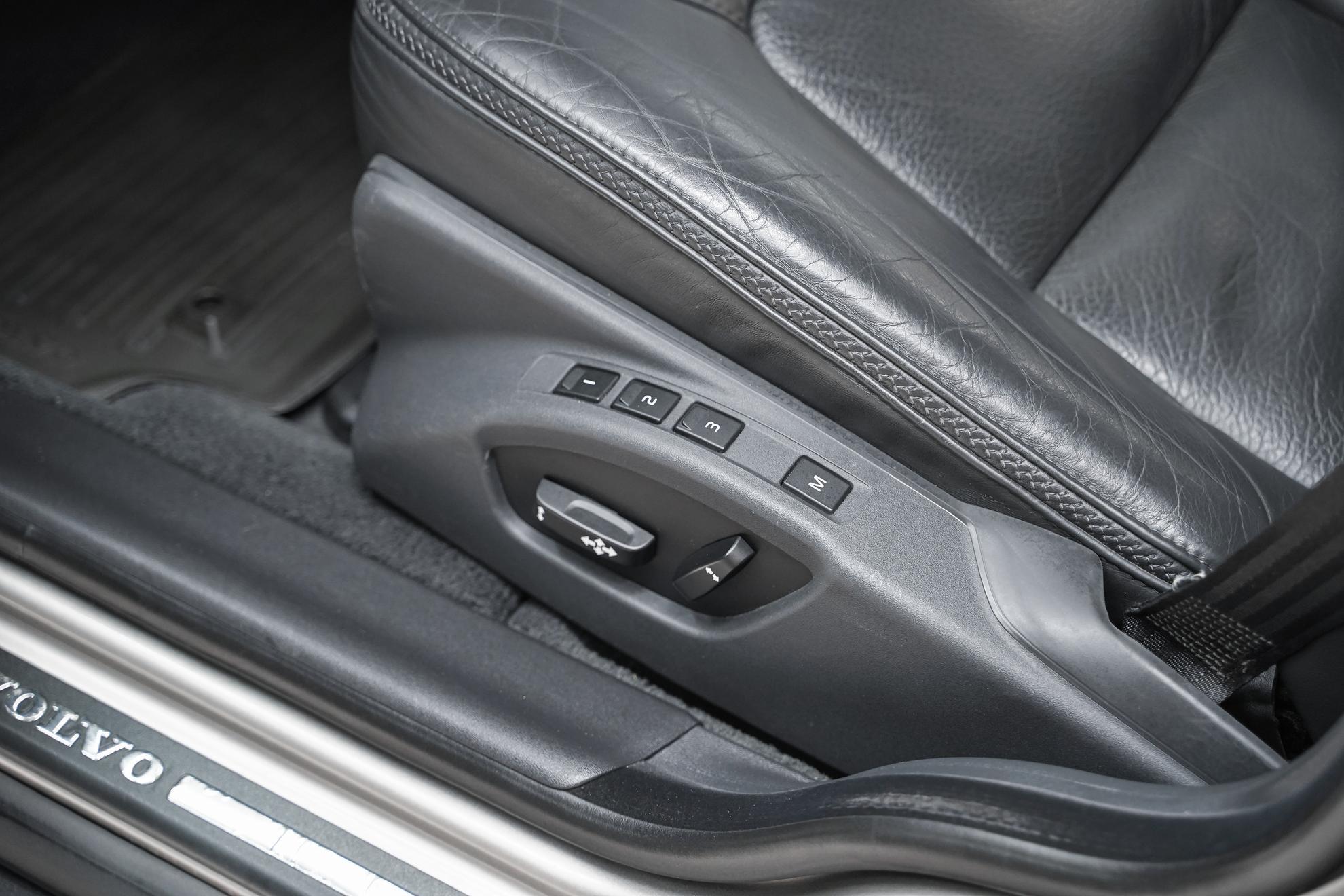 Volvo XC70 2013, бежевый, ДЦ Орехово