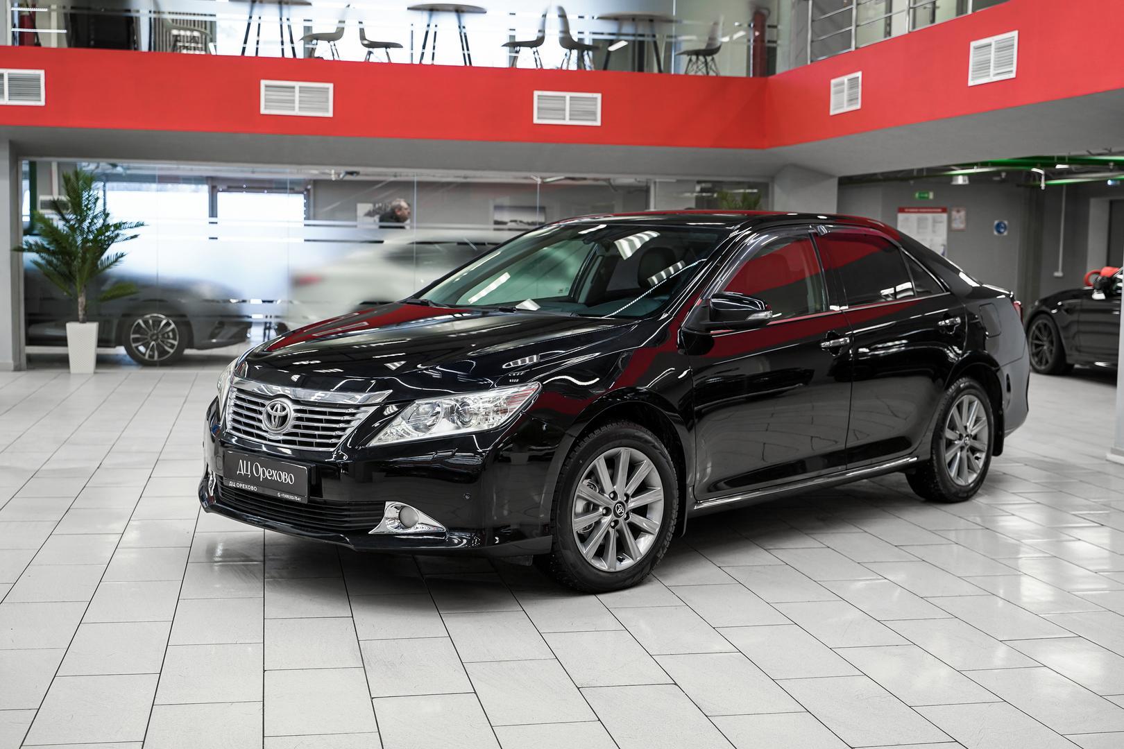 Toyota Camry 2013, черный, ДЦ Орехово