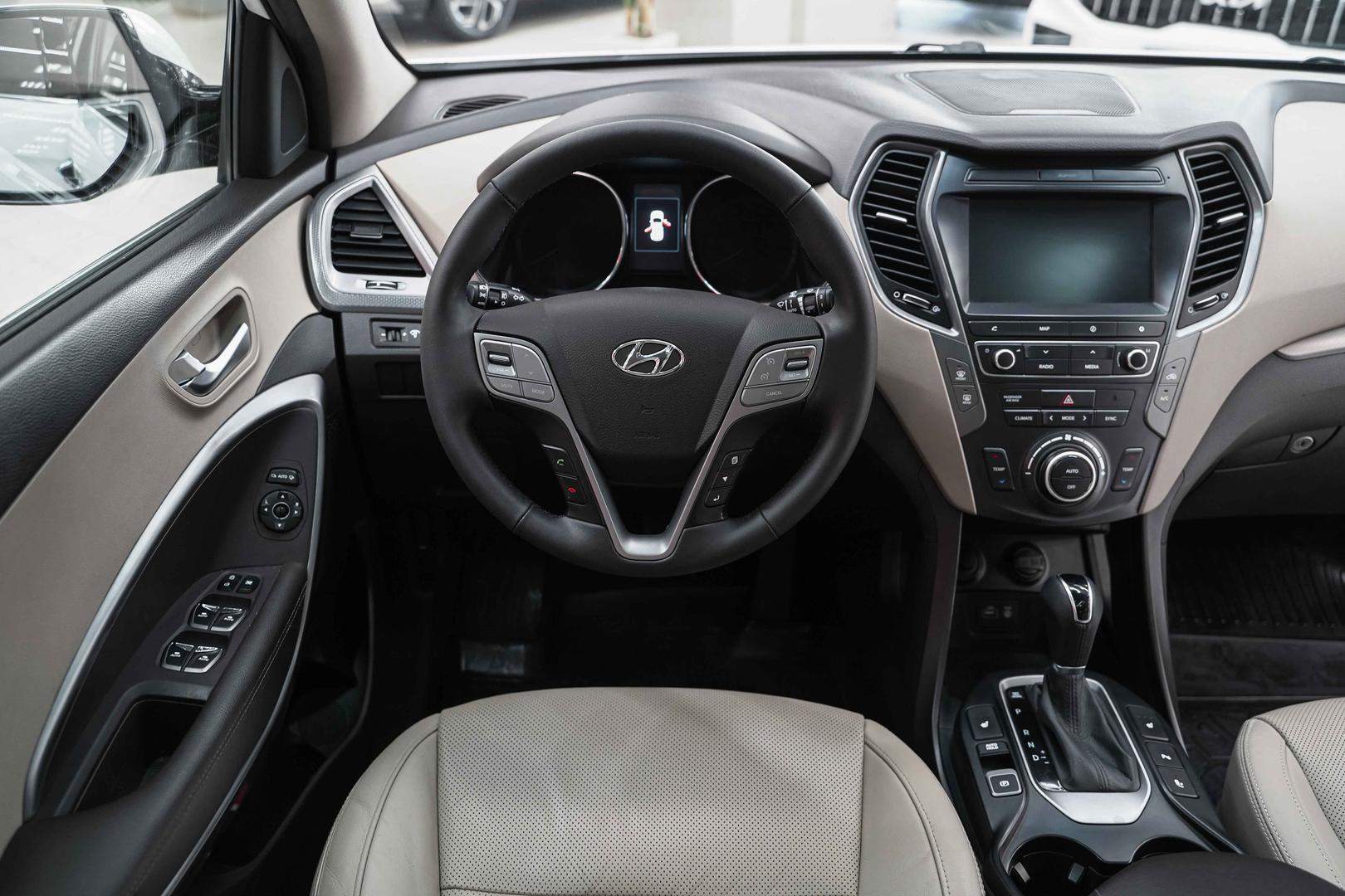 Hyundai Santa Fe 2017, белый, ДЦ Орехово