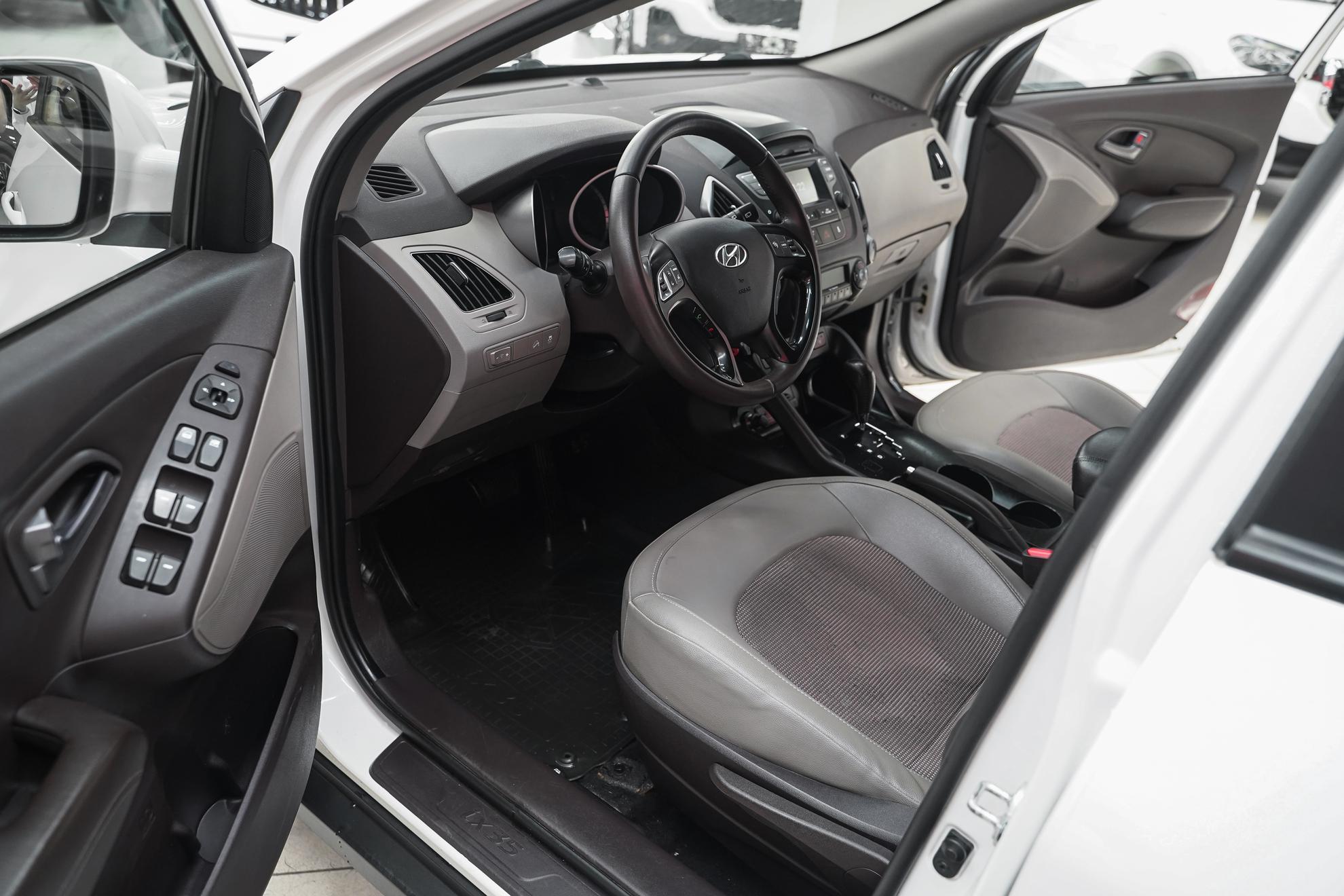 Hyundai ix35 2014, белый, ДЦ Орехово