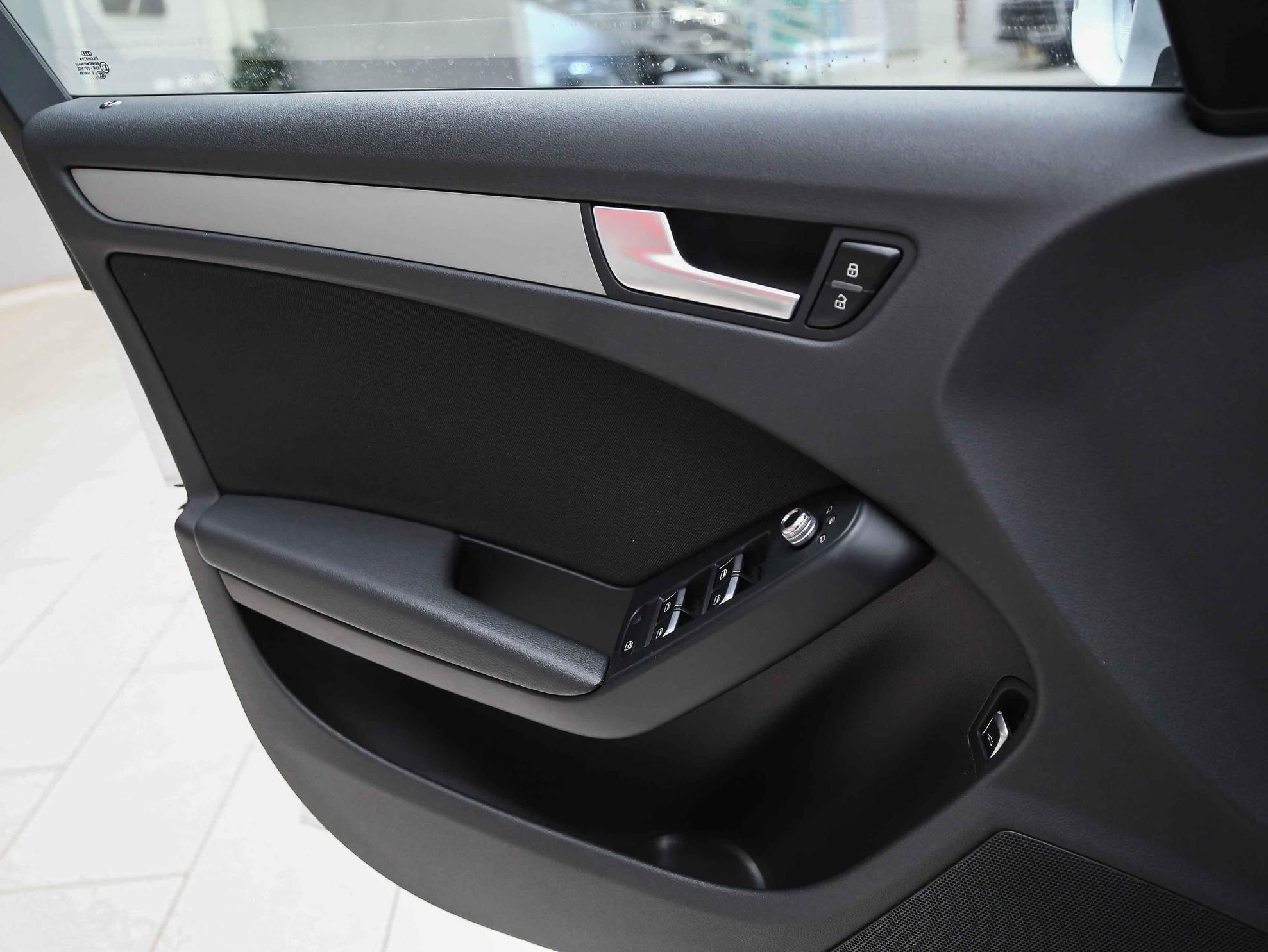 Audi A4 2013, белый, ДЦ Орехово