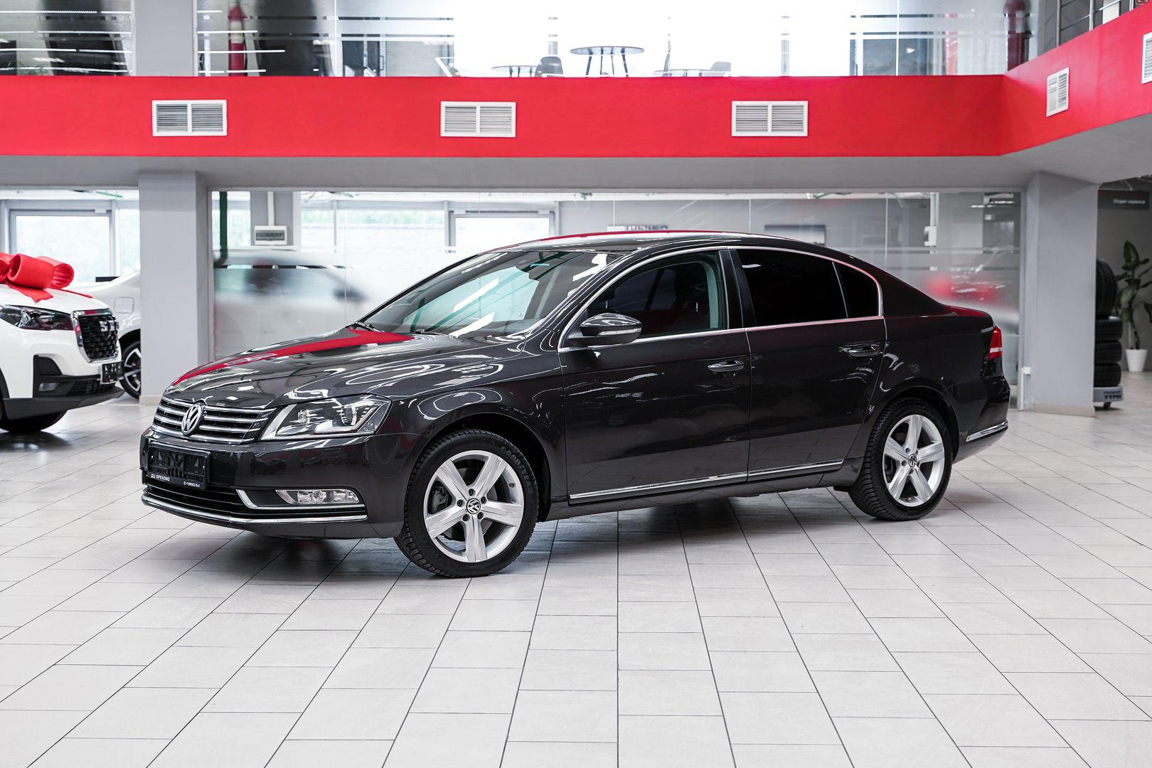 Volkswagen Passat 2011, черный, ДЦ Орехово