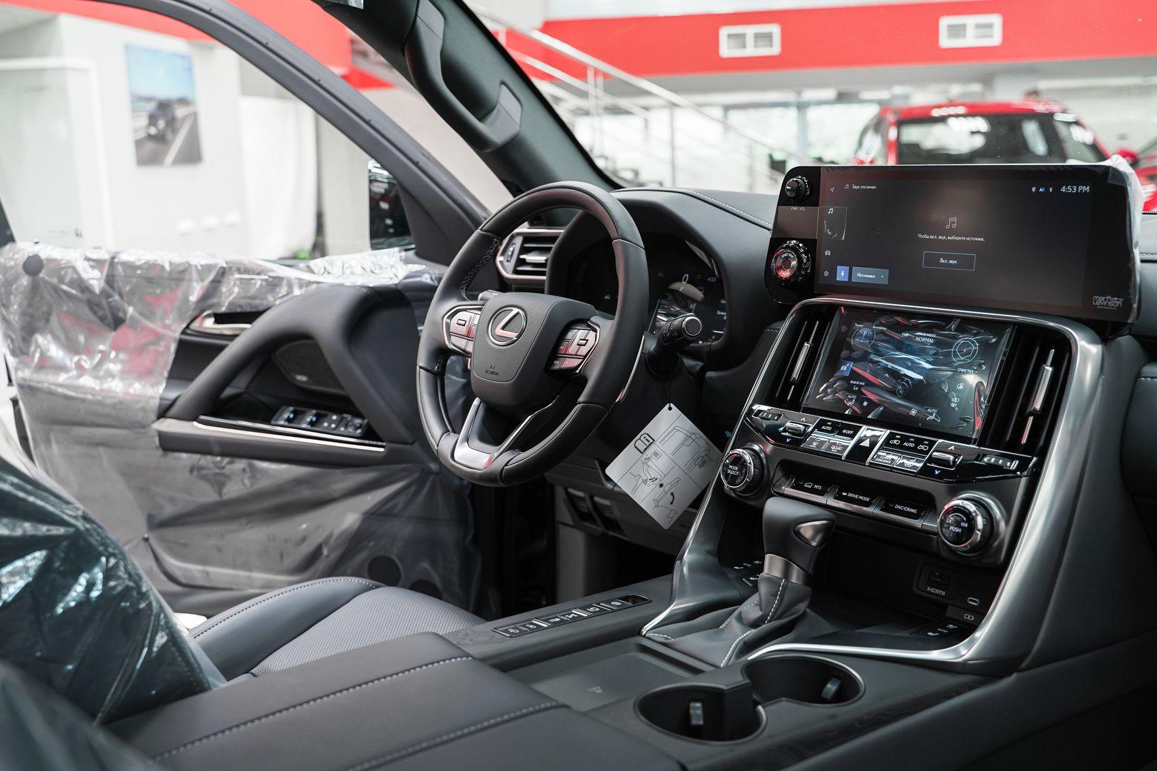 Lexus LX 2025, черный, ДЦ Орехово