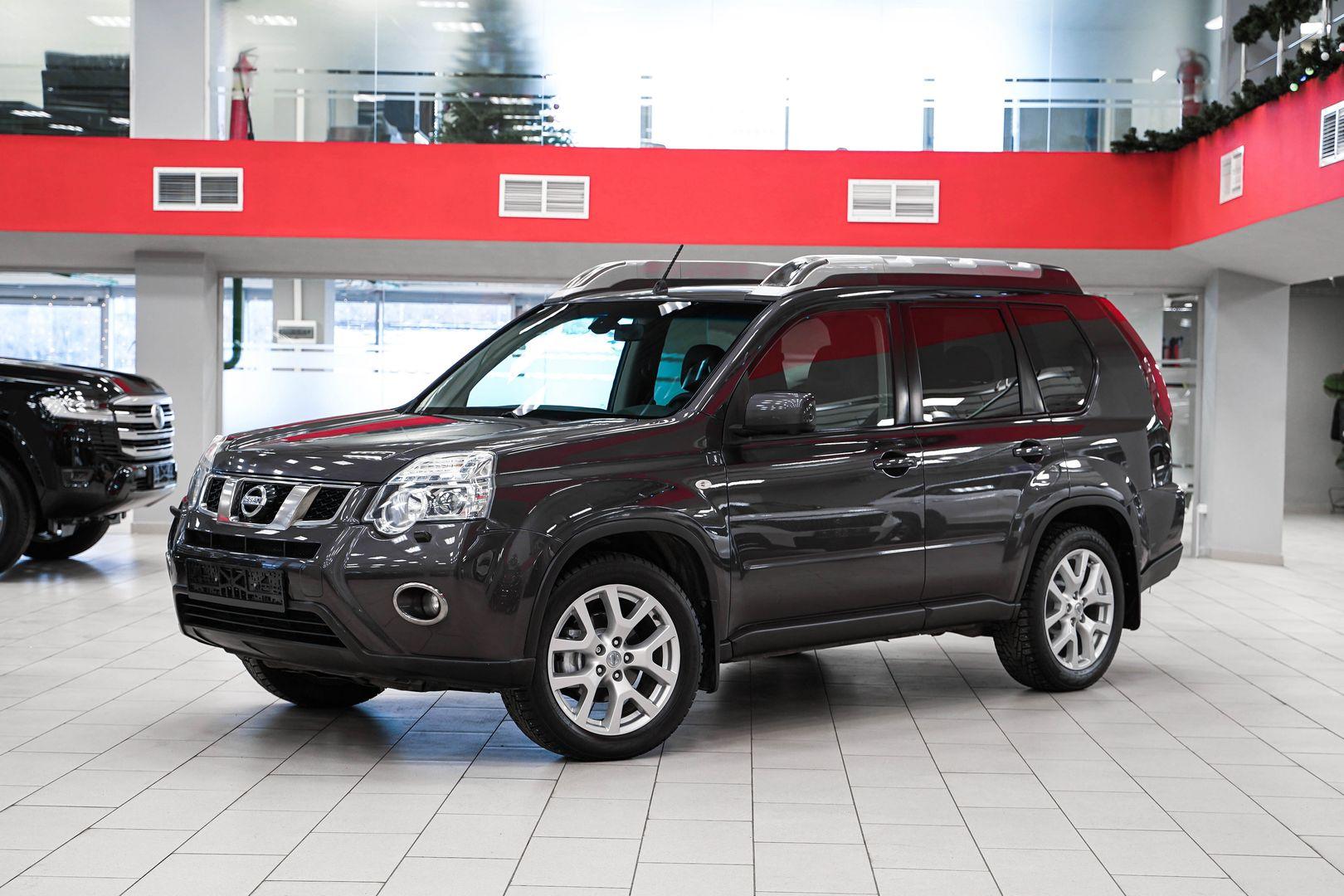 Nissan X-Trail 2013, серый, ДЦ Орехово