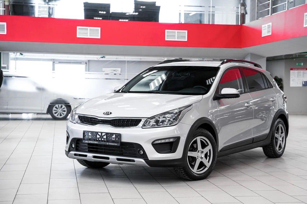 Kia Rio X-Line 2018, серебряный, ДЦ Орехово