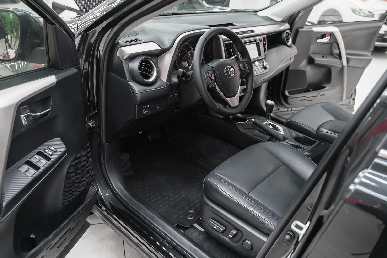 Toyota RAV4 2015, черный, ДЦ Орехово