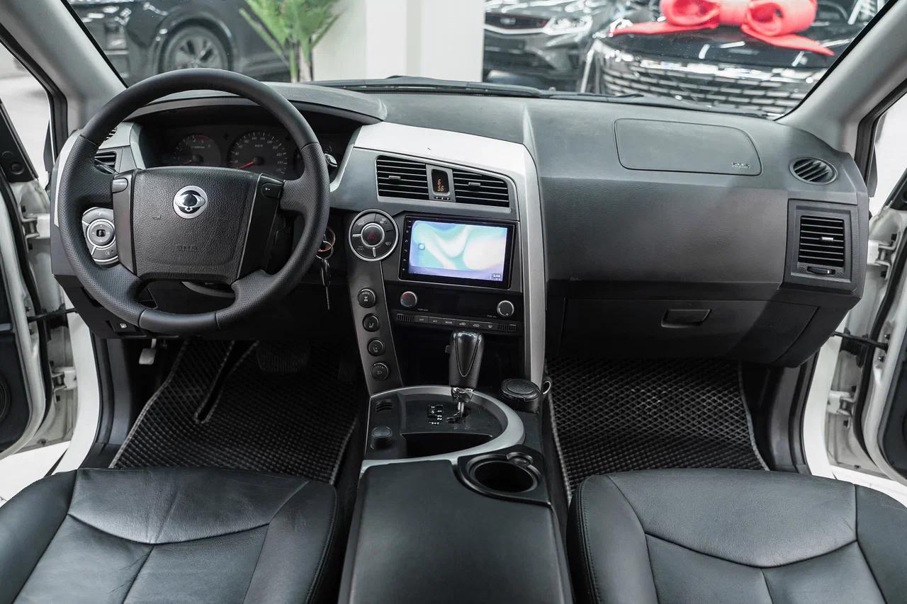 SsangYong Kyron 2011, белый, ДЦ Орехово