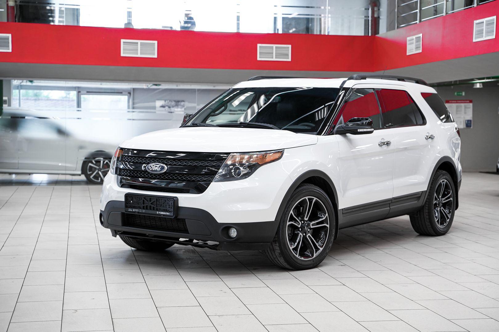 Ford Explorer 2013, белый, ДЦ Орехово