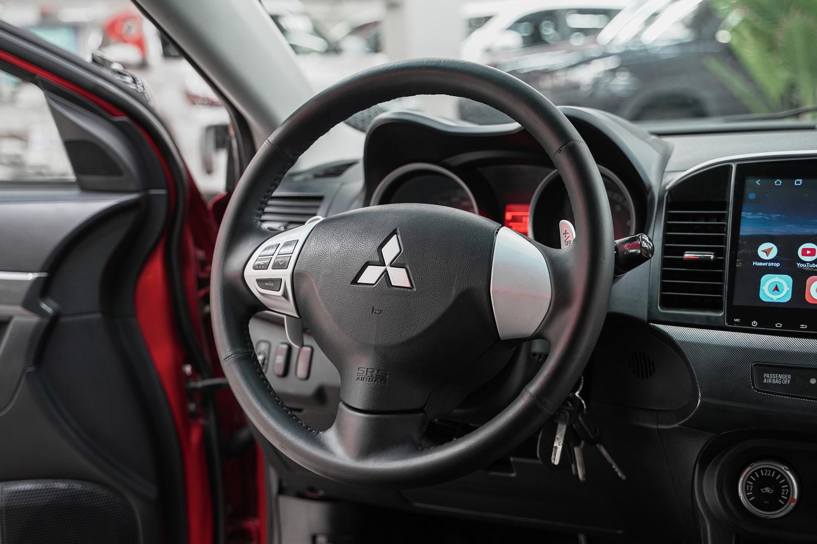 Mitsubishi Lancer 2008, красный, ДЦ Орехово