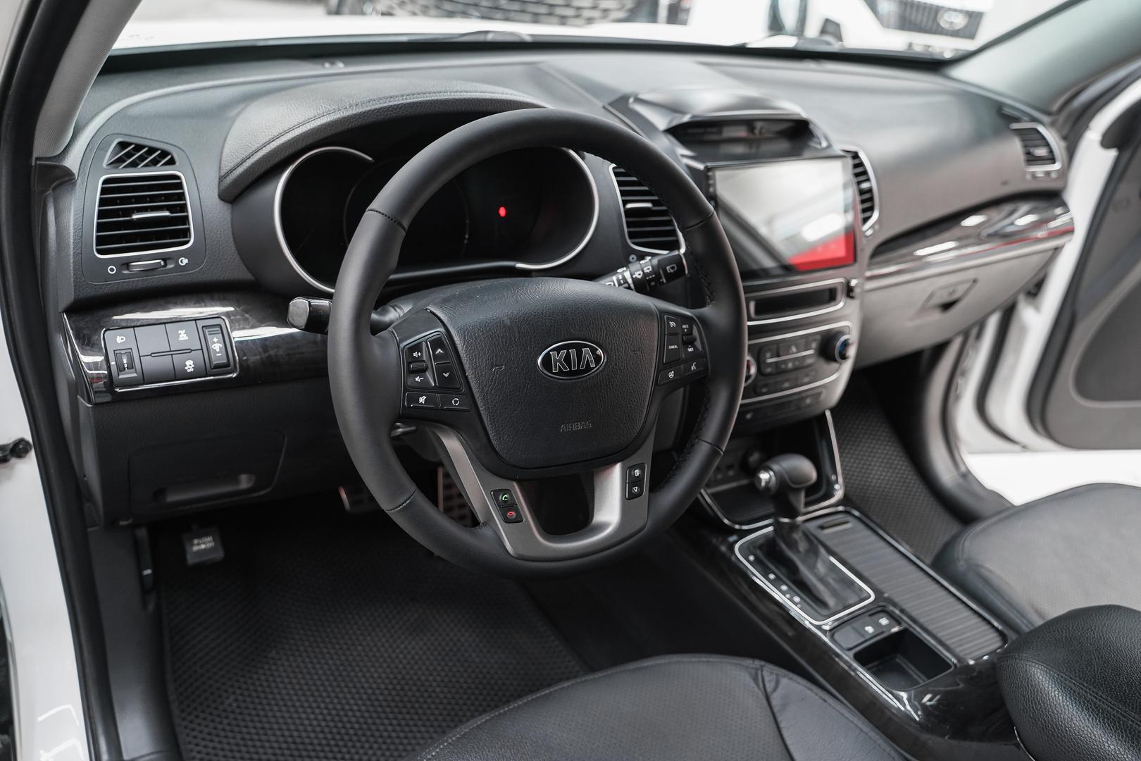 Kia Sorento 2013, белый, ДЦ Орехово