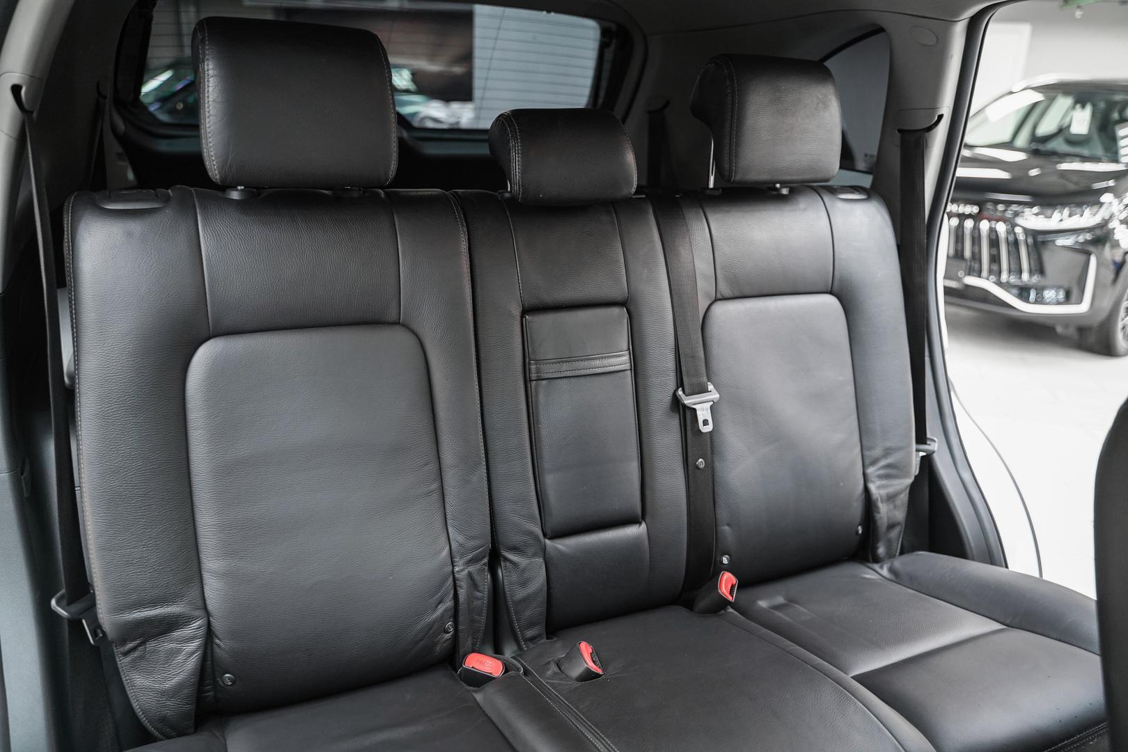 Chevrolet Captiva 2012, белый, ДЦ Орехово