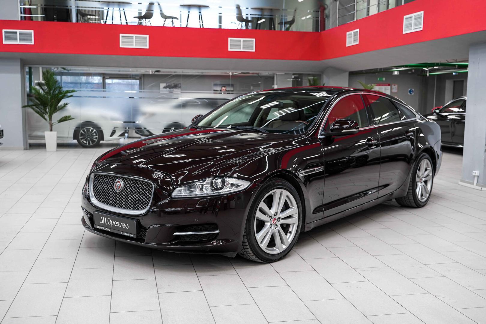 Jaguar XJ 2011, коричневый, ДЦ Орехово
