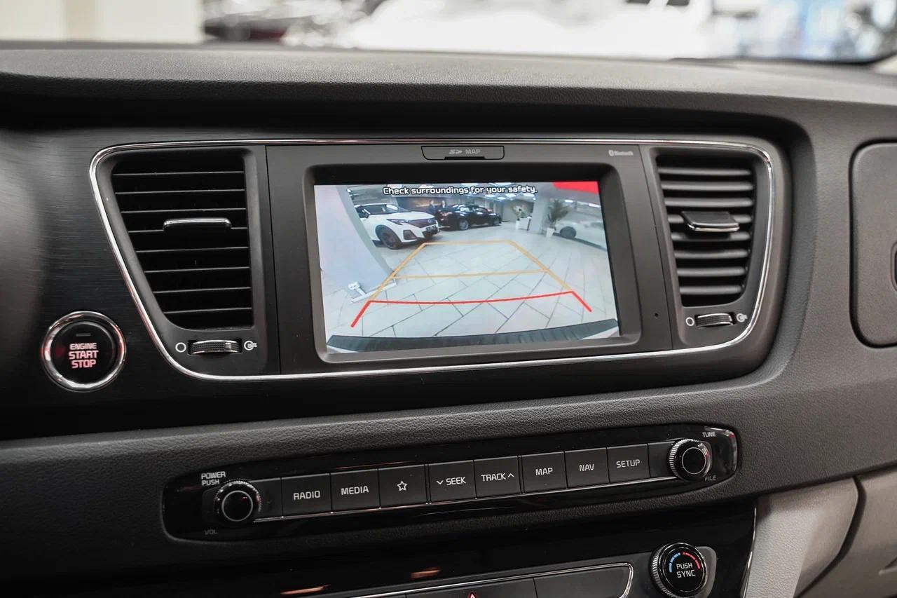 Kia Carnival 2018, белый, ДЦ Орехово