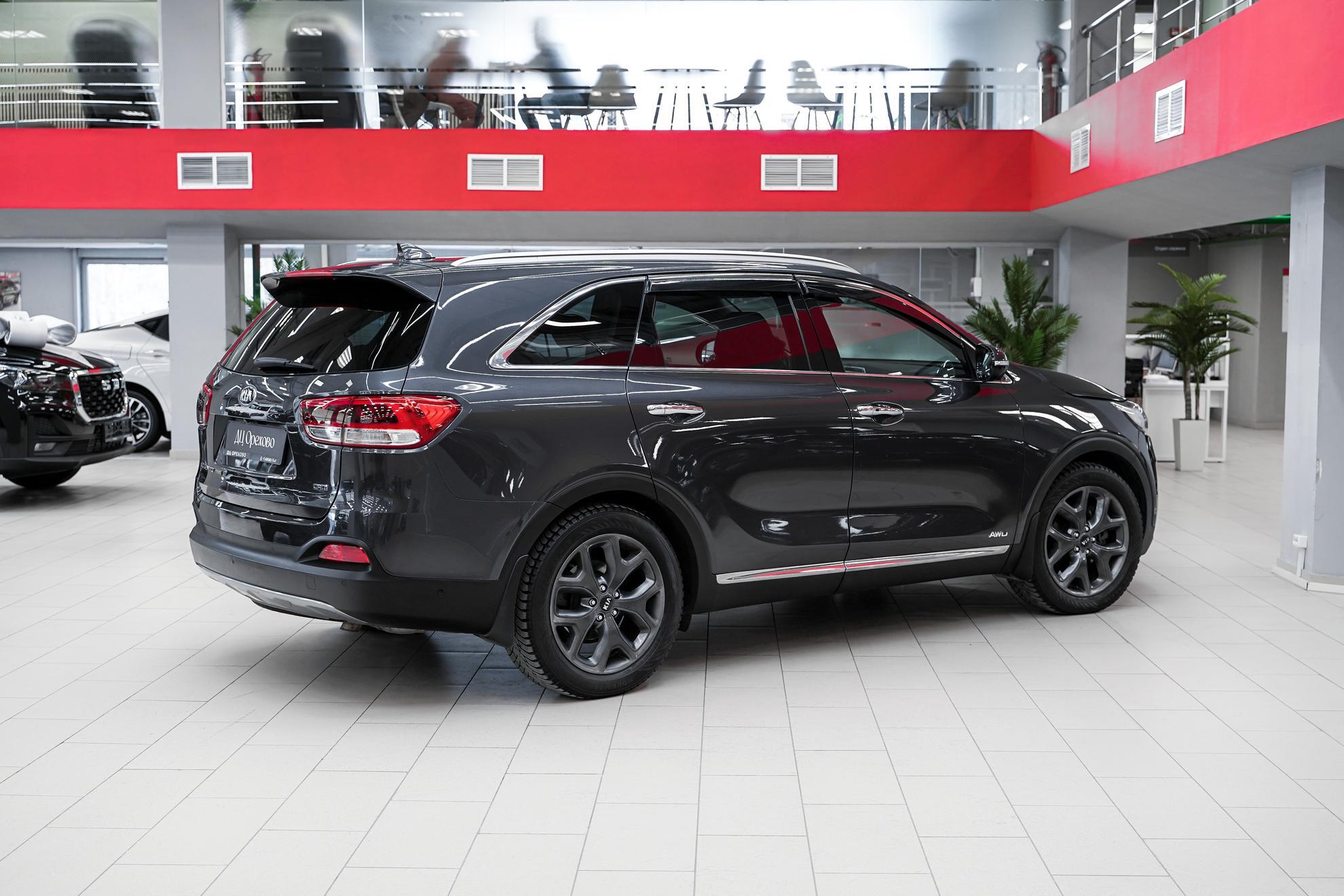 Kia Sorento 2016, серый, ДЦ Орехово