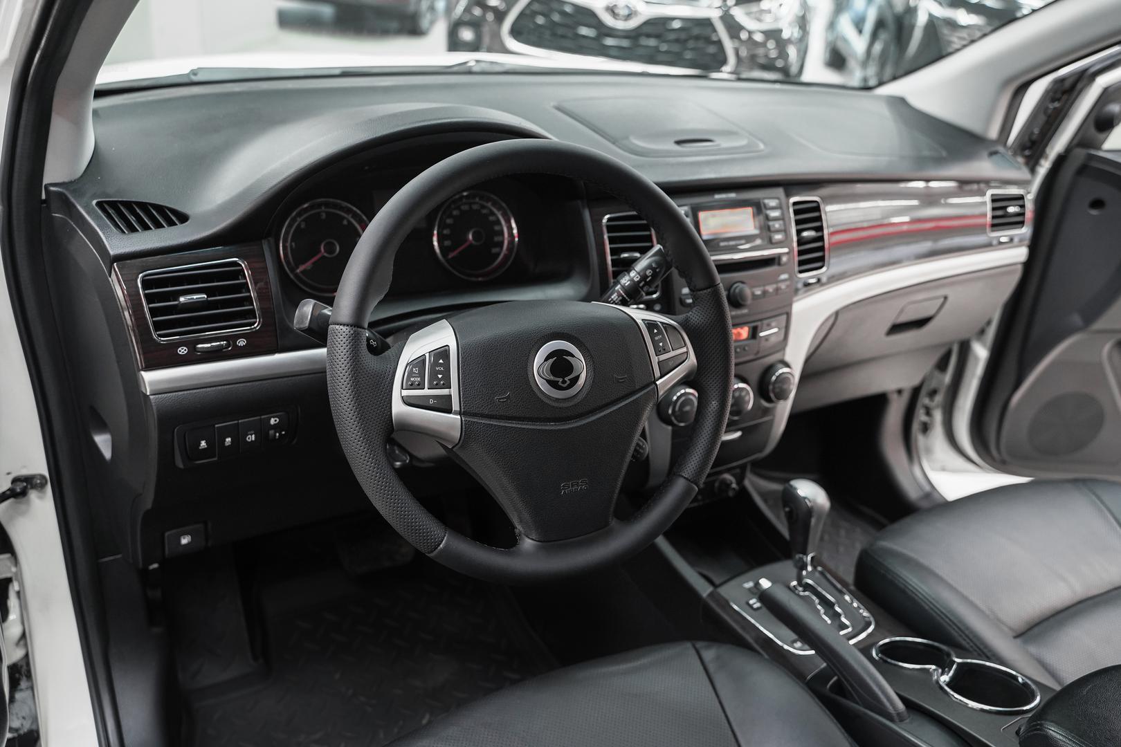 SsangYong Actyon 2011, белый, ДЦ Орехово