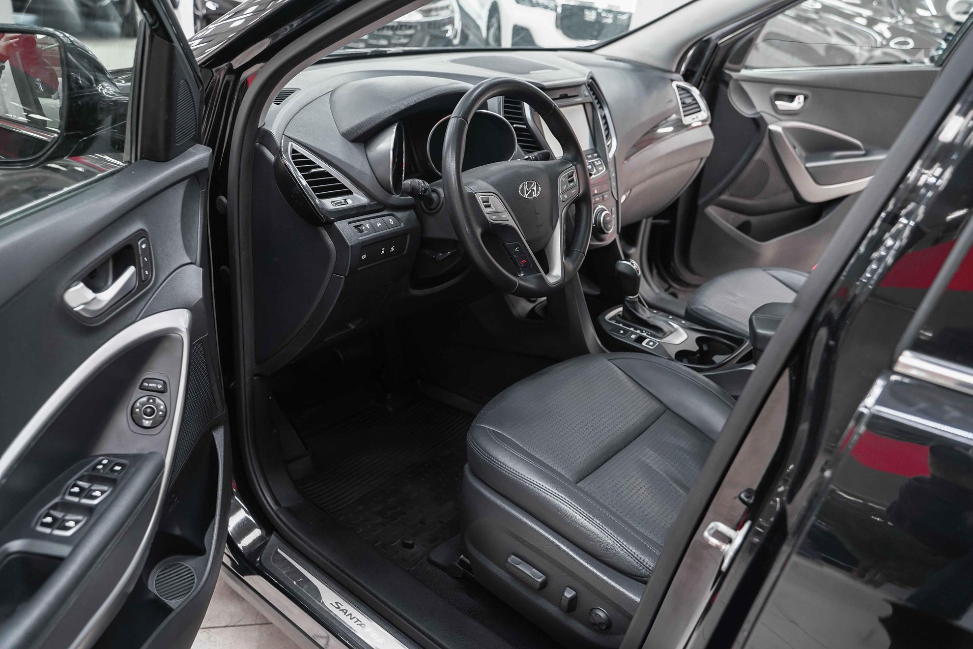 Hyundai Santa Fe 2012, черный, ДЦ Орехово