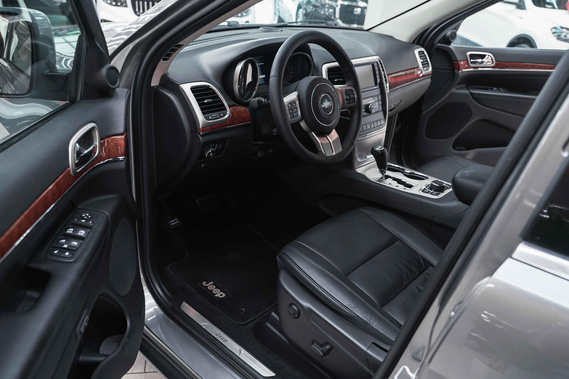 Jeep Grand Cherokee 2012, серый, ДЦ Орехово