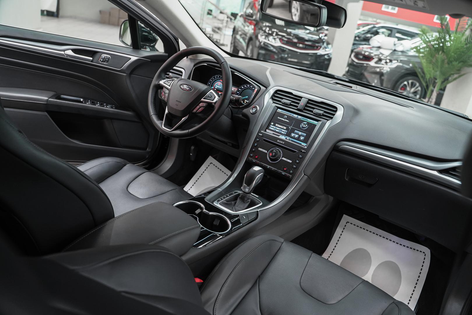 Ford Mondeo 2015, черный, ДЦ Орехово