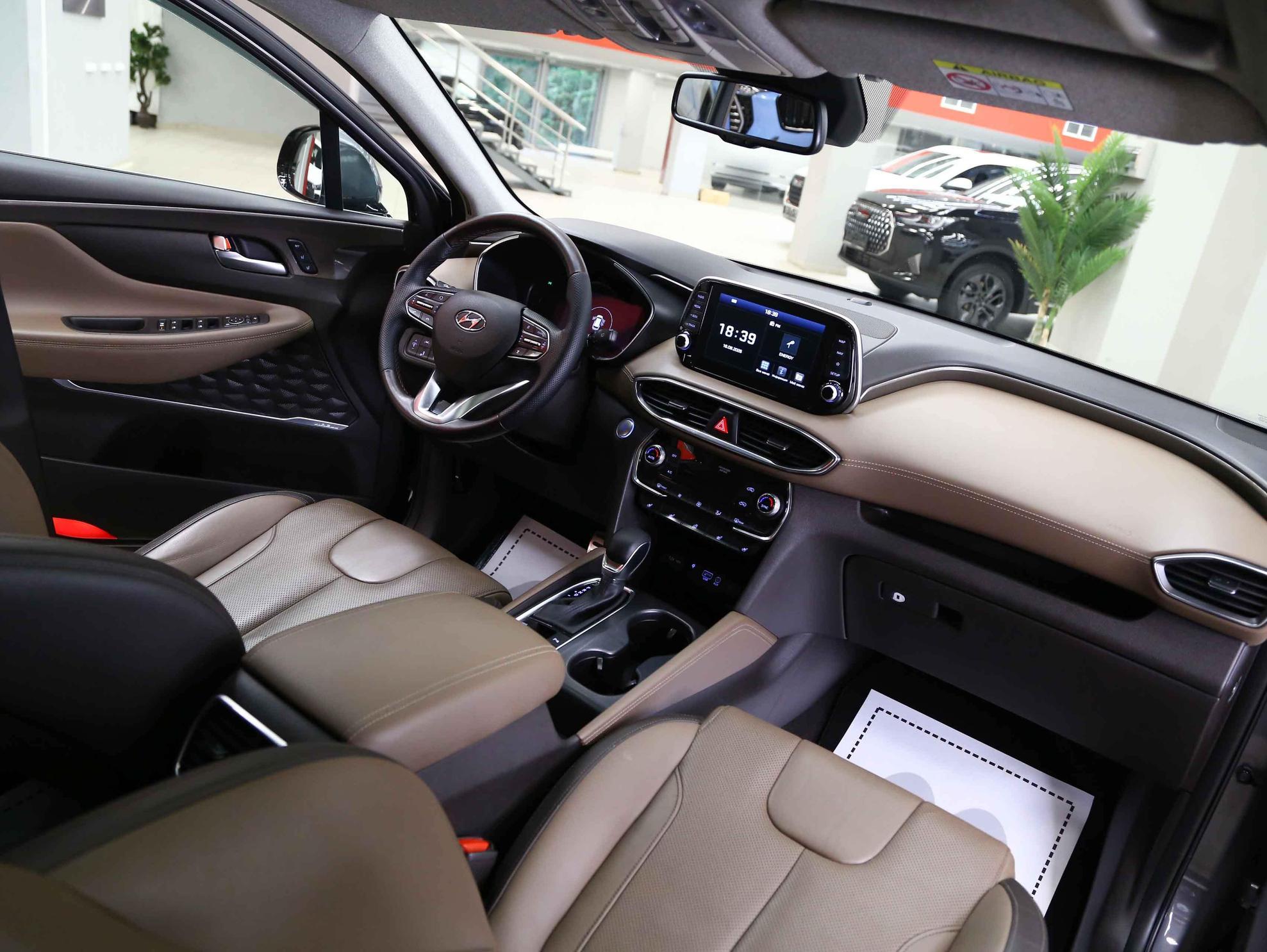 Hyundai Santa Fe 2018, серый, ДЦ Орехово