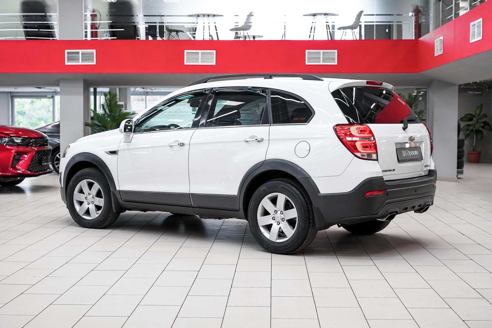 Chevrolet Captiva 2015, белый, ДЦ Орехово