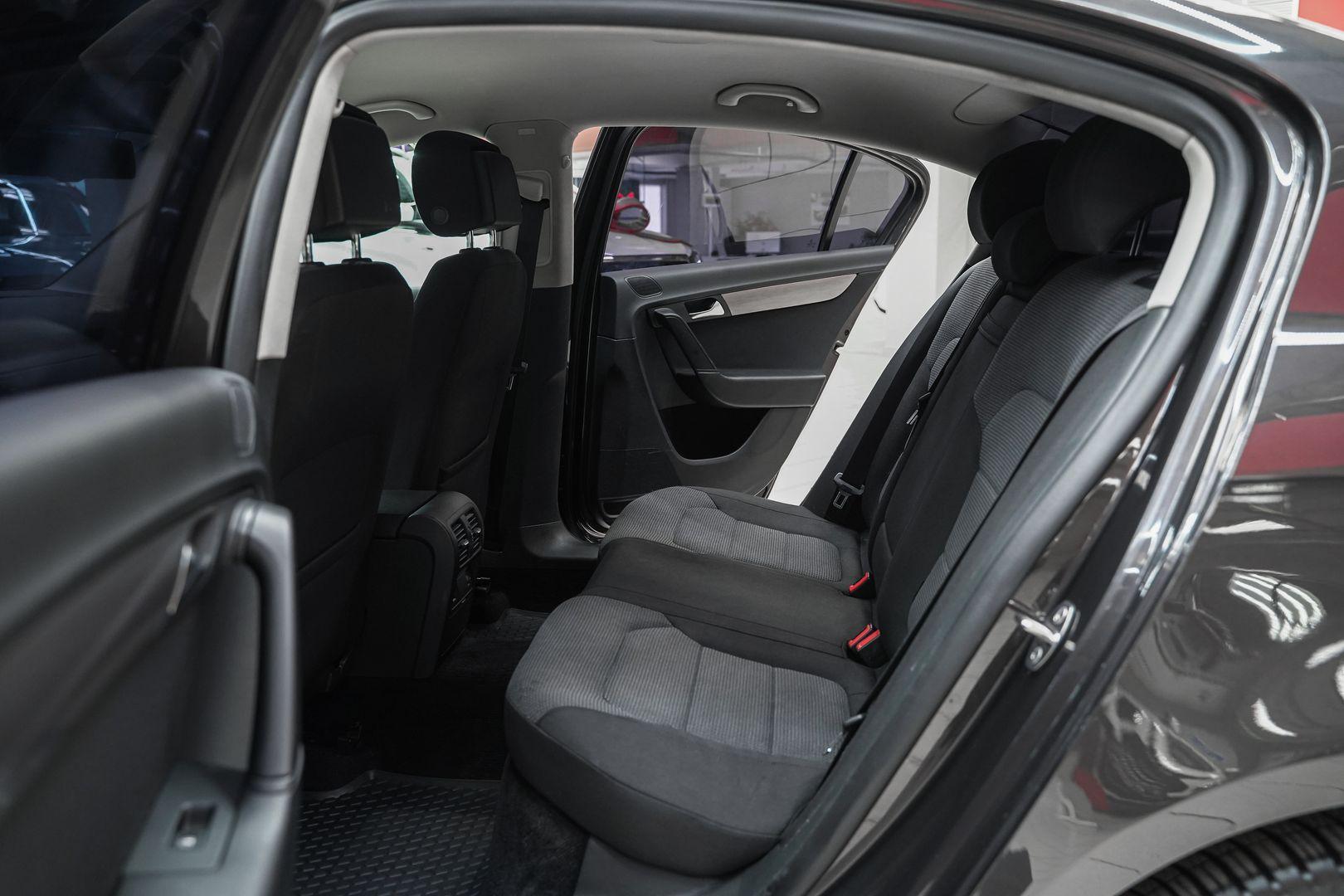 Volkswagen Passat 2011, черный, ДЦ Орехово