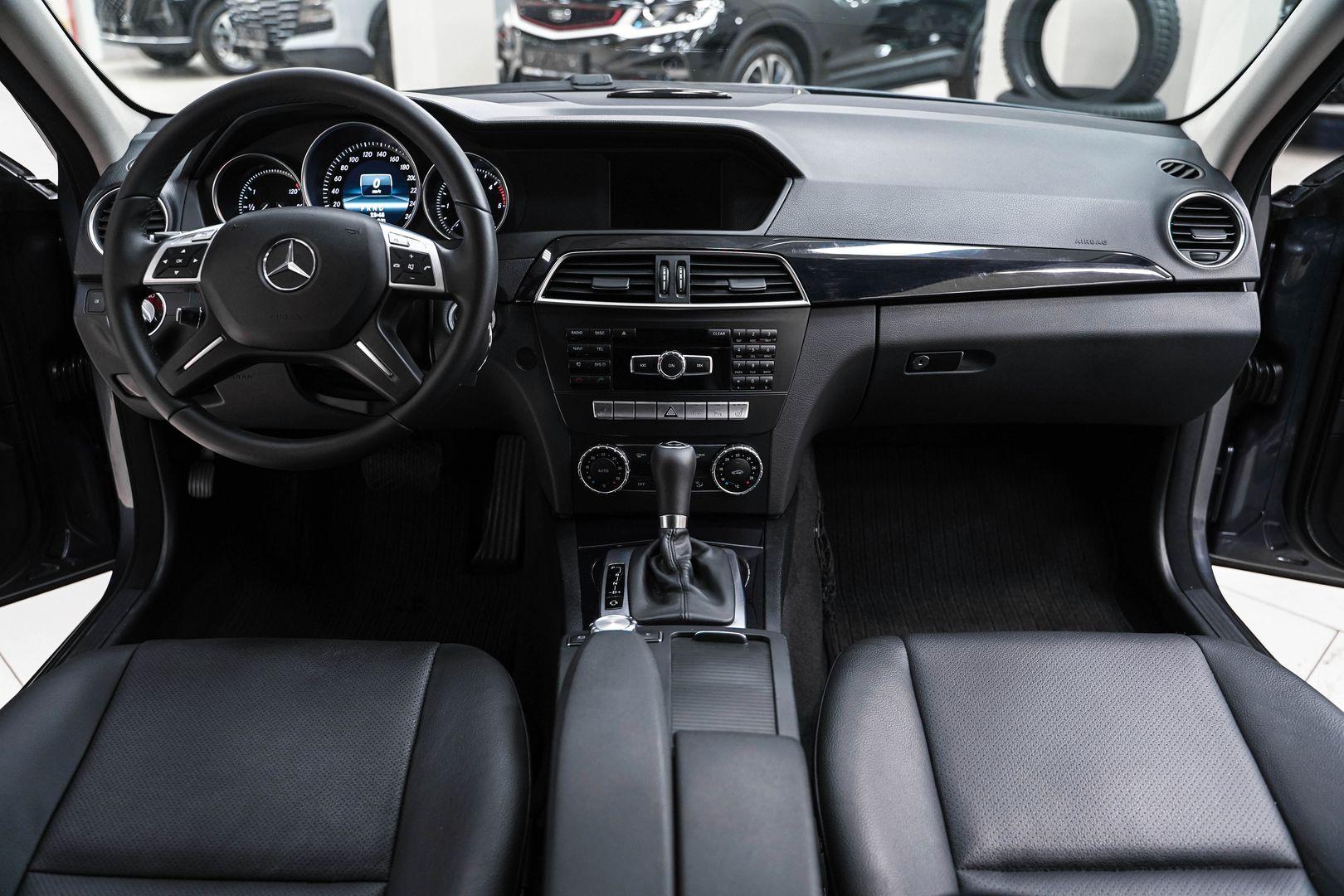 Mercedes-Benz C-Класс 2013, серый, ДЦ Орехово