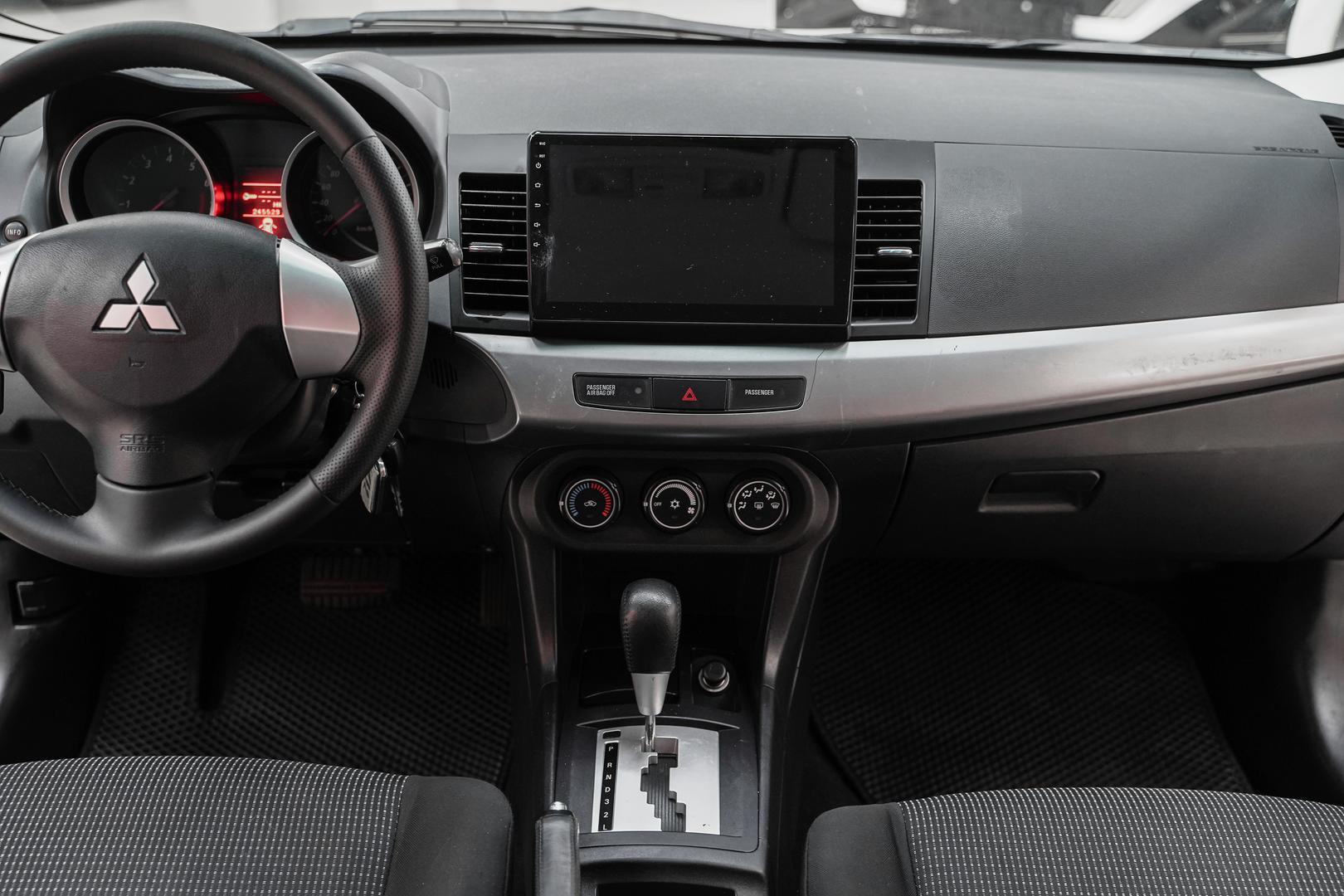 Mitsubishi Lancer 2010, черный, ДЦ Орехово