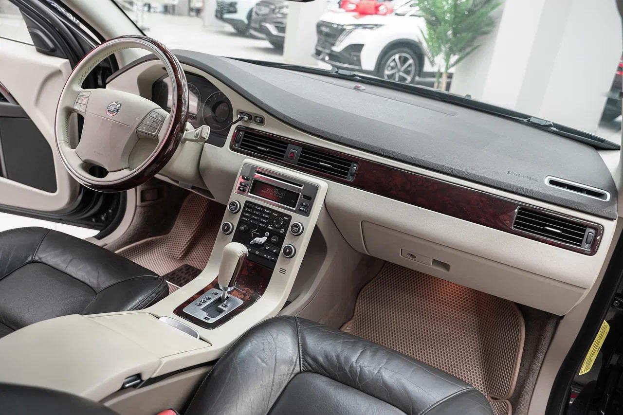 Volvo XC70 2008, черный, ДЦ Орехово
