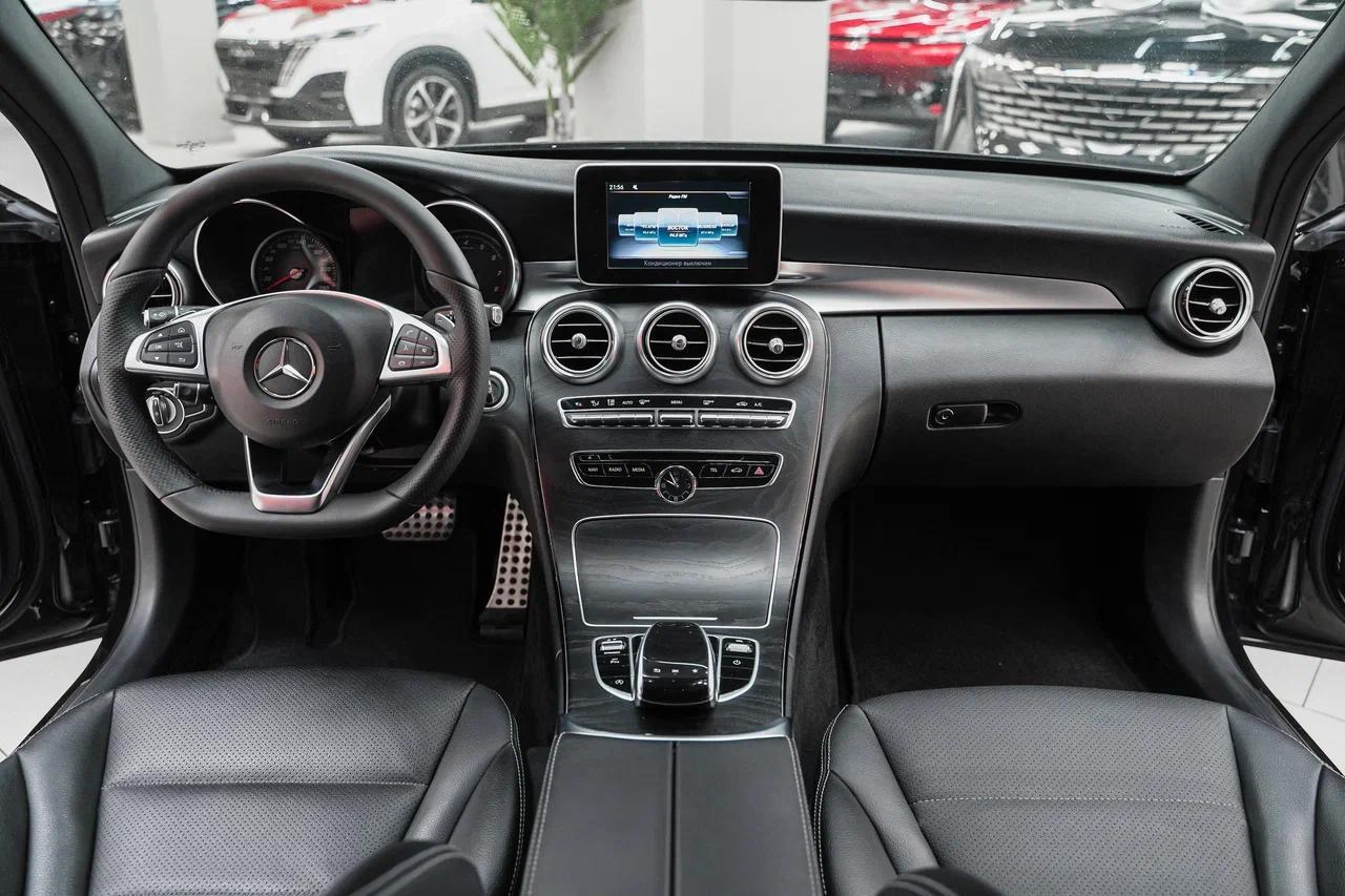 Mercedes-Benz C-Класс 2017, черный, ДЦ Орехово