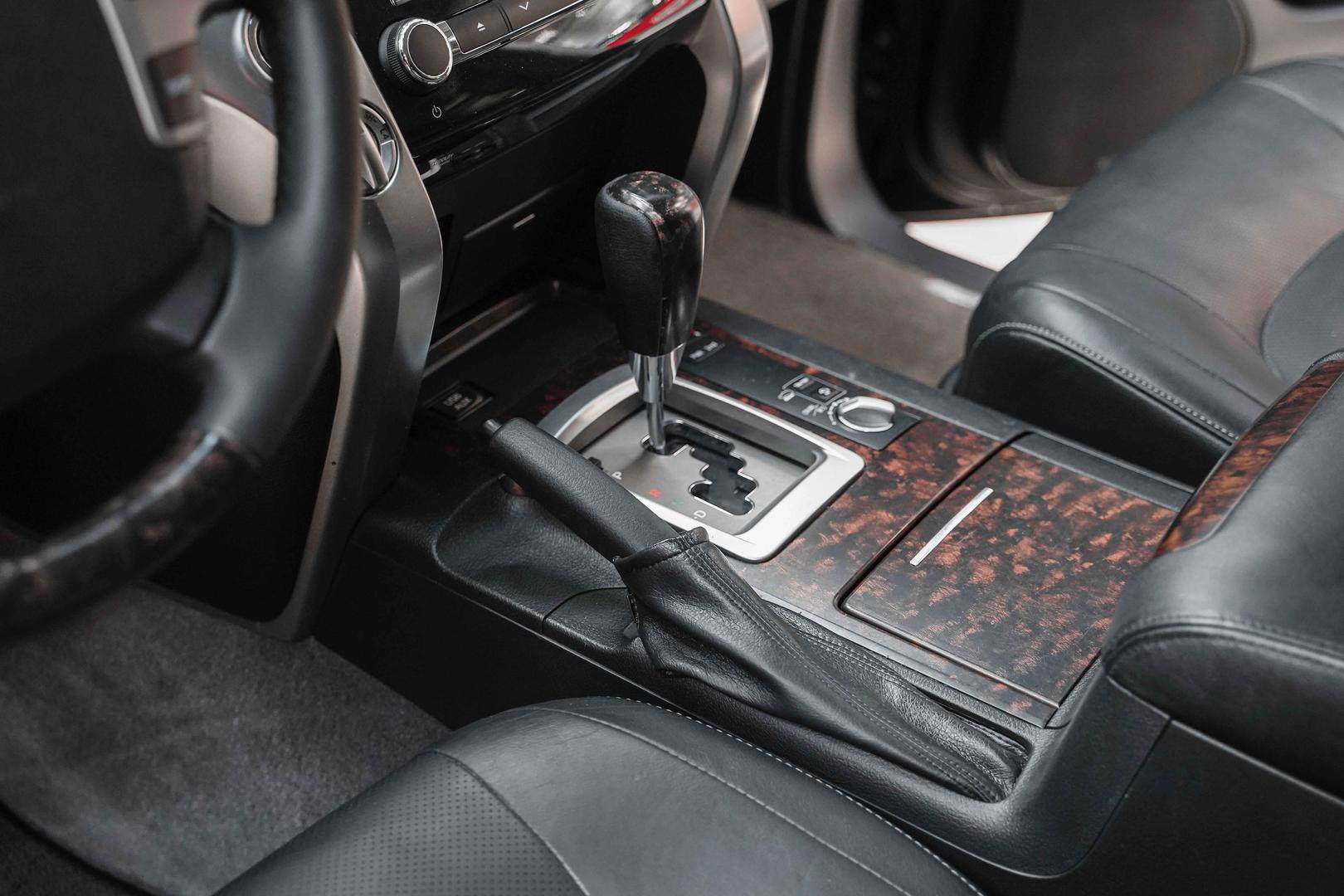 Toyota Land Cruiser 2012, черный, ДЦ Орехово