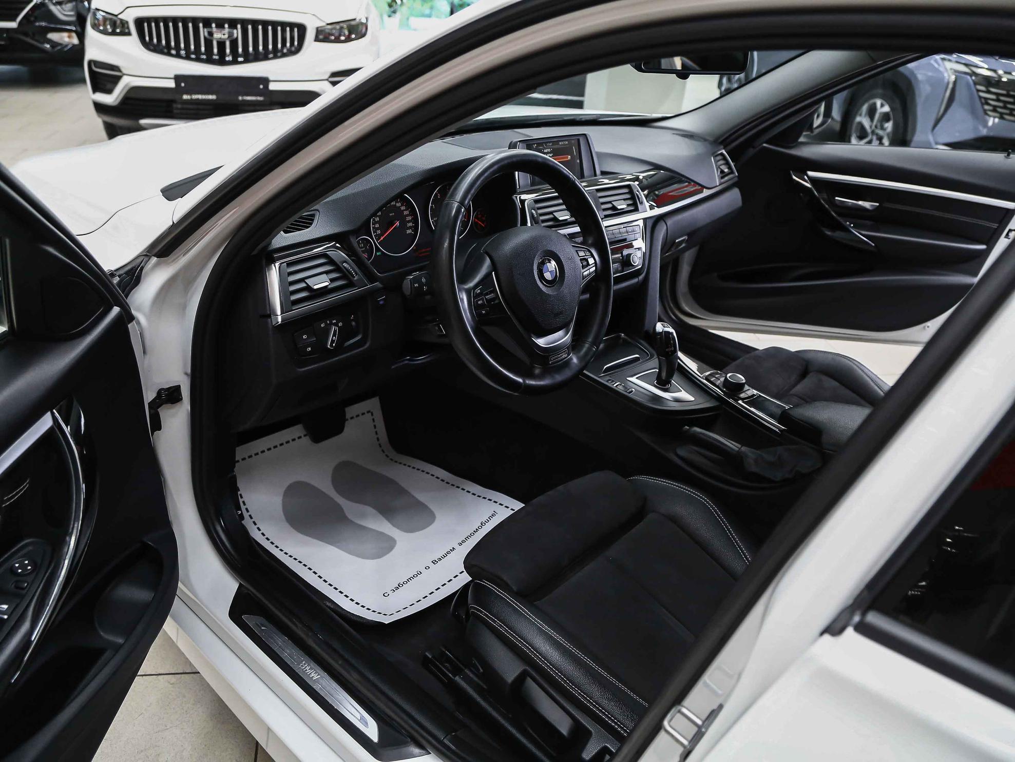 BMW 3 серии 2017, белый, ДЦ Орехово