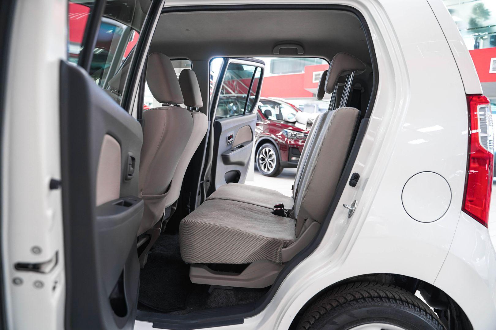 Suzuki Wagon R 2013, белый, ДЦ Орехово