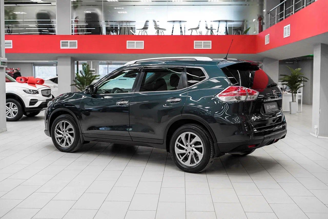 Nissan X-Trail 2015, синий, ДЦ Орехово