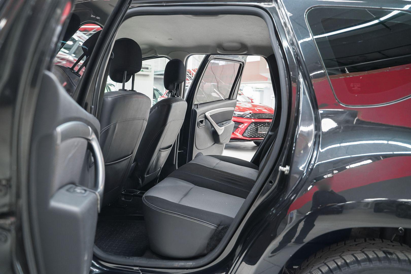 Renault Duster 2013, черный, ДЦ Орехово